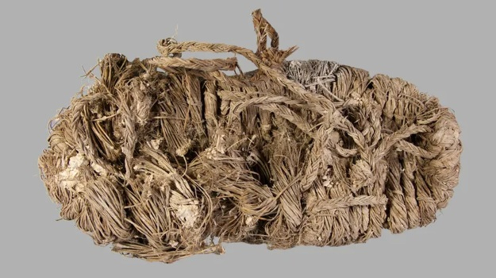 Sapato medieval de 750 anos é achado em ninho de abutre no sul da Espanha - Imagem do artigo
