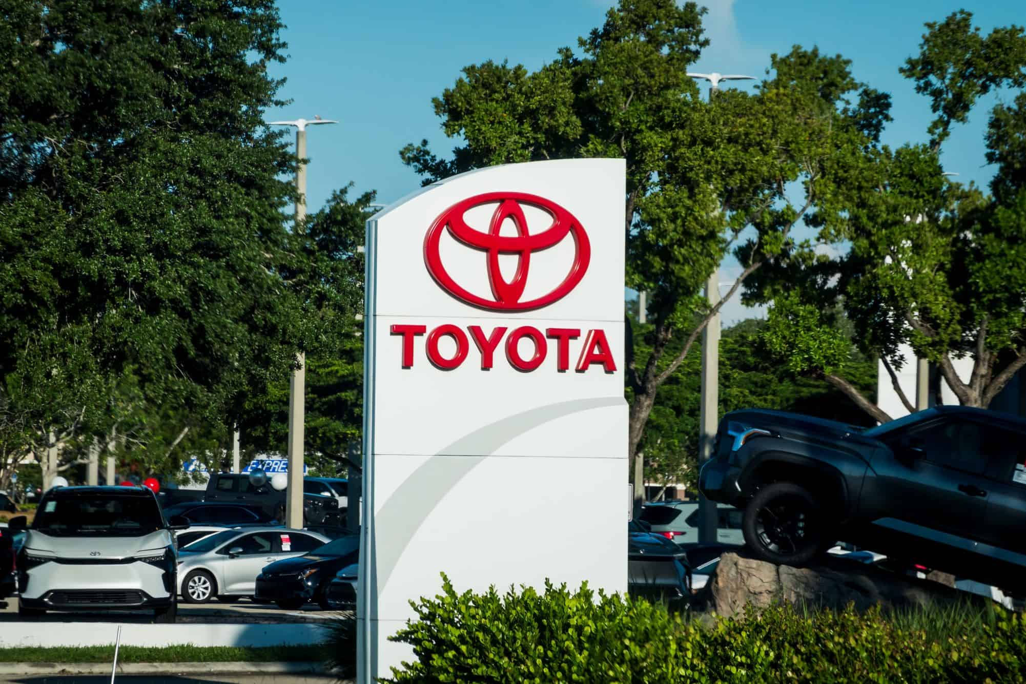 Toyota e Sumitomo anunciam avanço em baterias totalmente de estado sólido para carros elétricos - Imagem do artigo