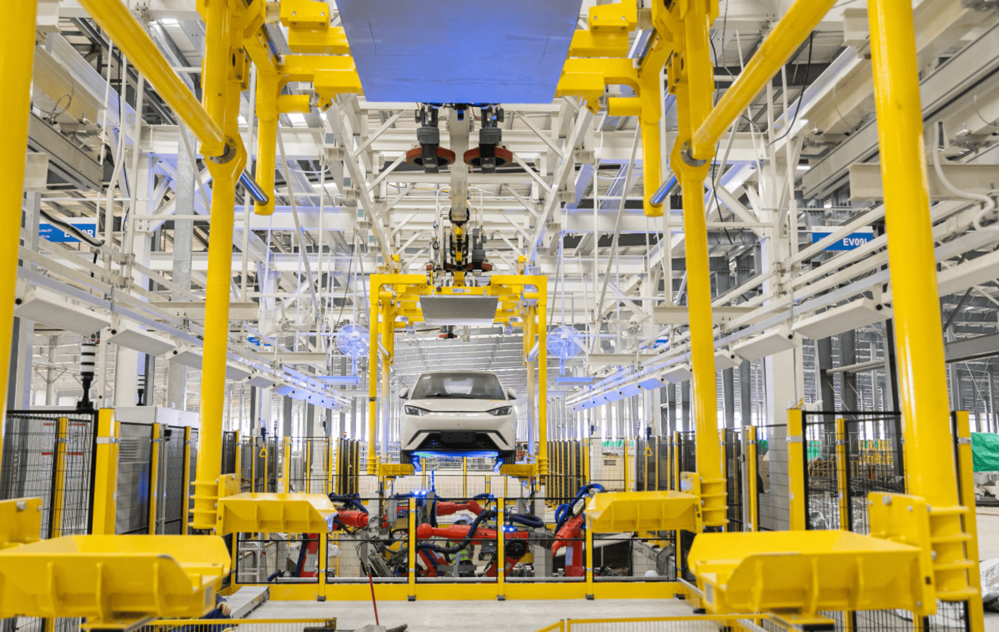 BYD aciona linha de produção da primeira fábrica de carros elétricos no Brasil - Imagem do artigo