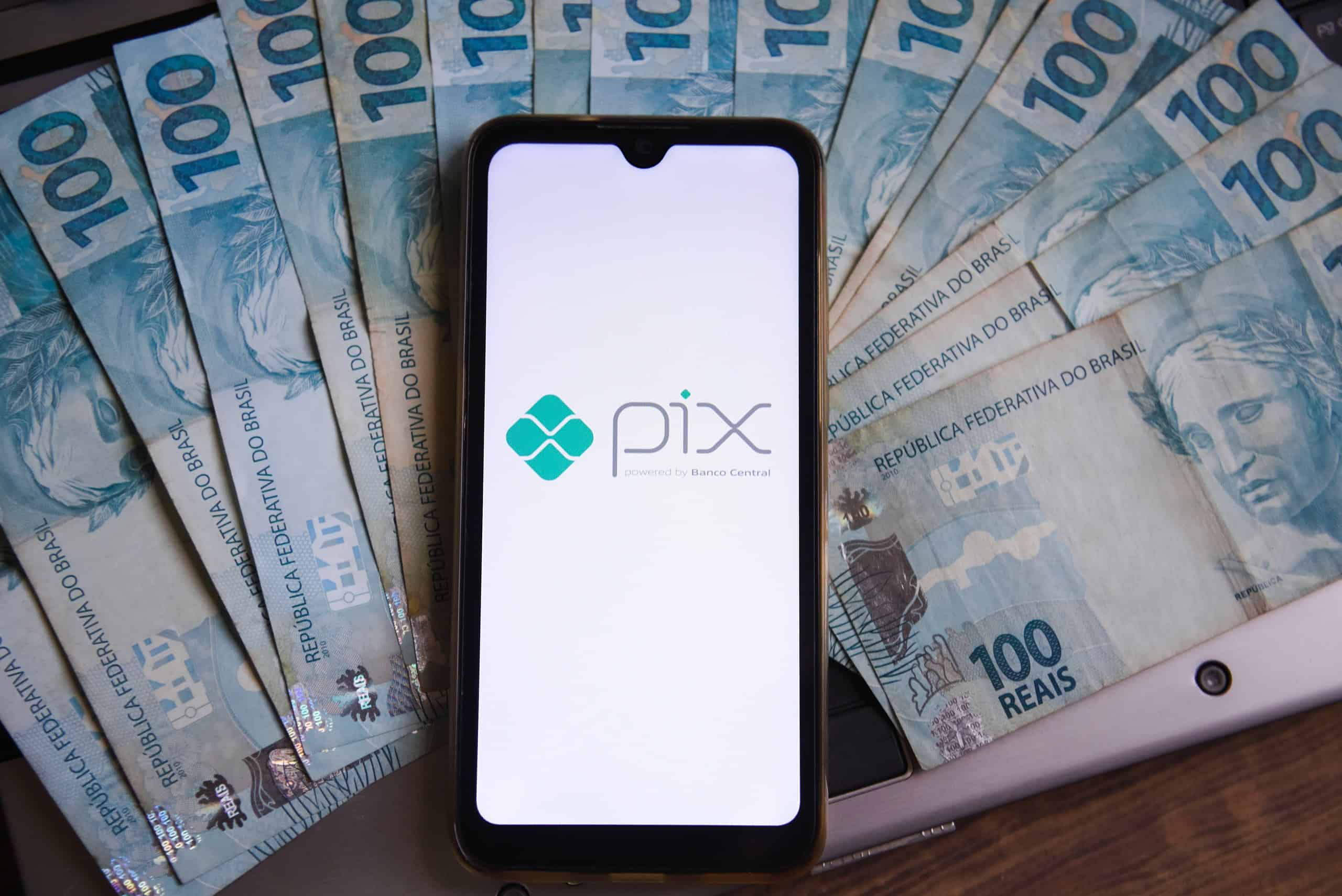 Pix Automático passa a ser obrigatório para débitos entre bancos a partir desta segunda-feira - Imagem do artigo