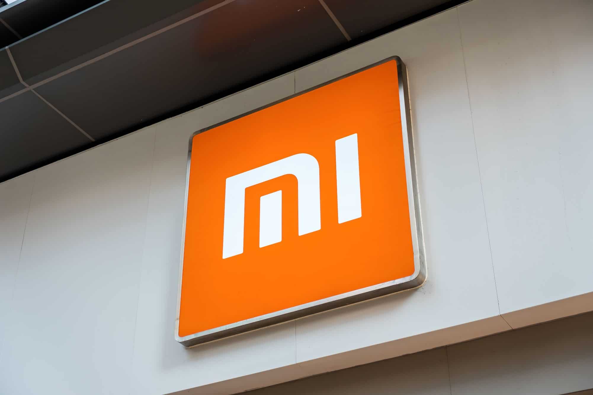 Ações da Xiaomi caem mais de 5% após acidente fatal com modelo elétrico SU7 - Imagem do artigo