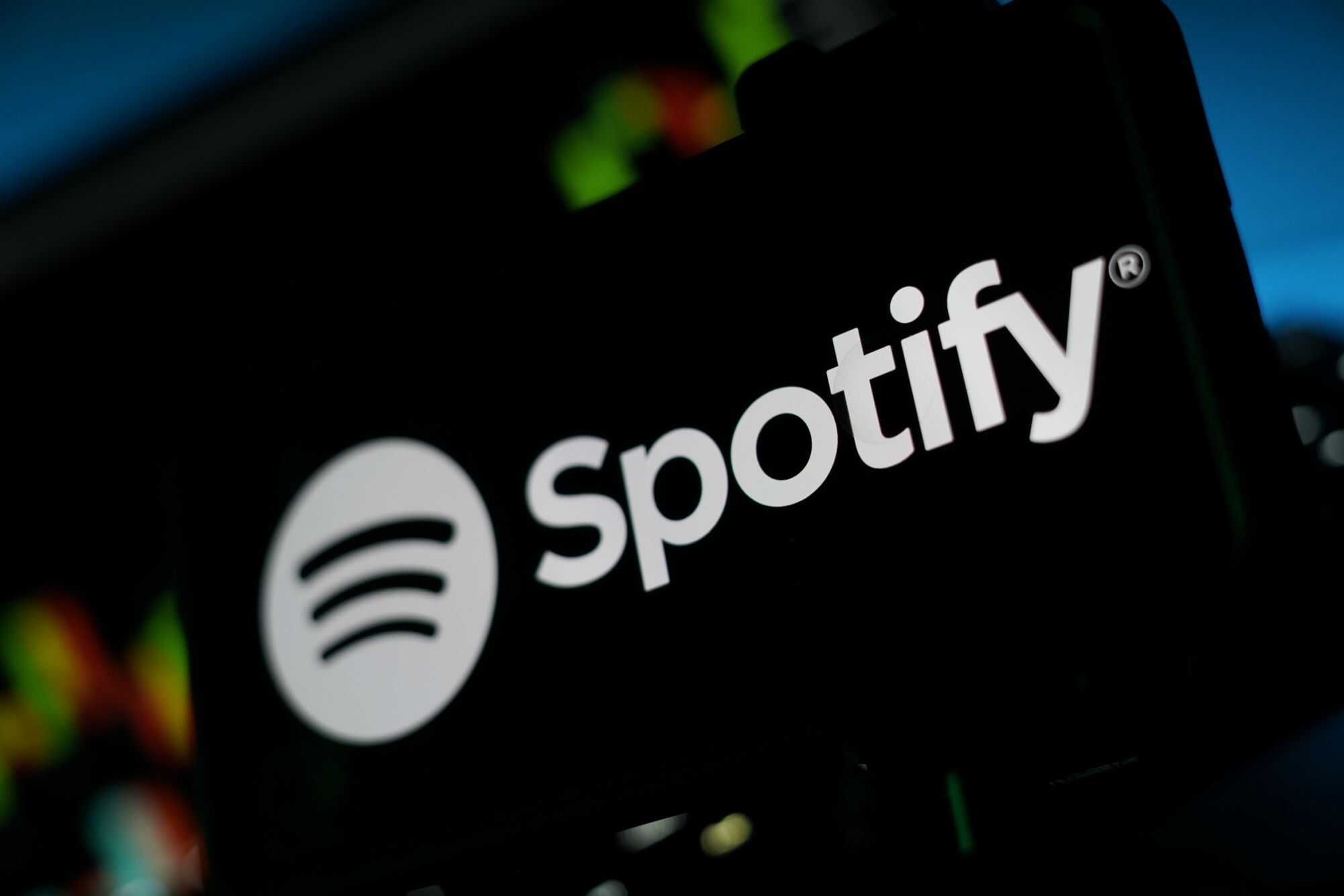 Spotify firma aliança com gravadoras para desenvolver IA “responsável” - Imagem do artigo