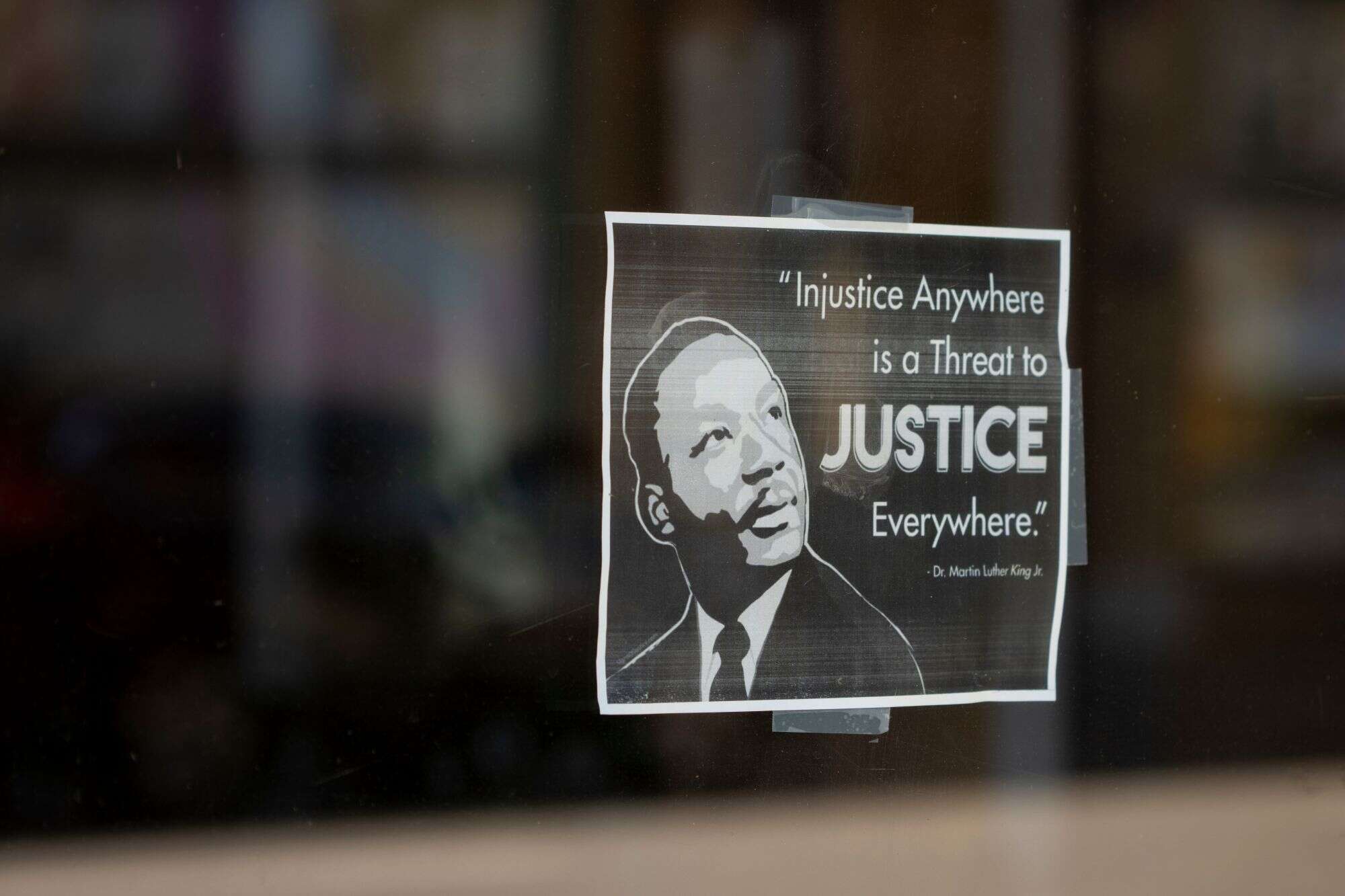 OpenAI bloqueia criação de deepfakes de Martin Luther King Jr. após pedido da família - Imagem do artigo