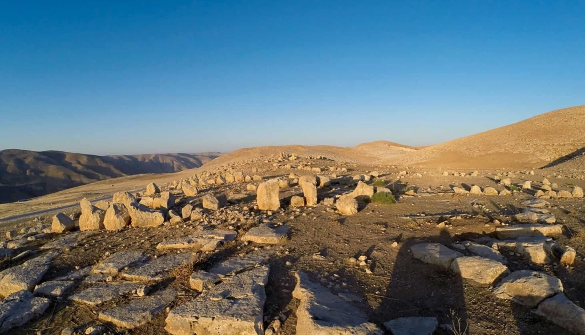 Sítio de 5 mil anos na Jordânia sugere resposta ritual às mudanças climáticas - Imagem do artigo