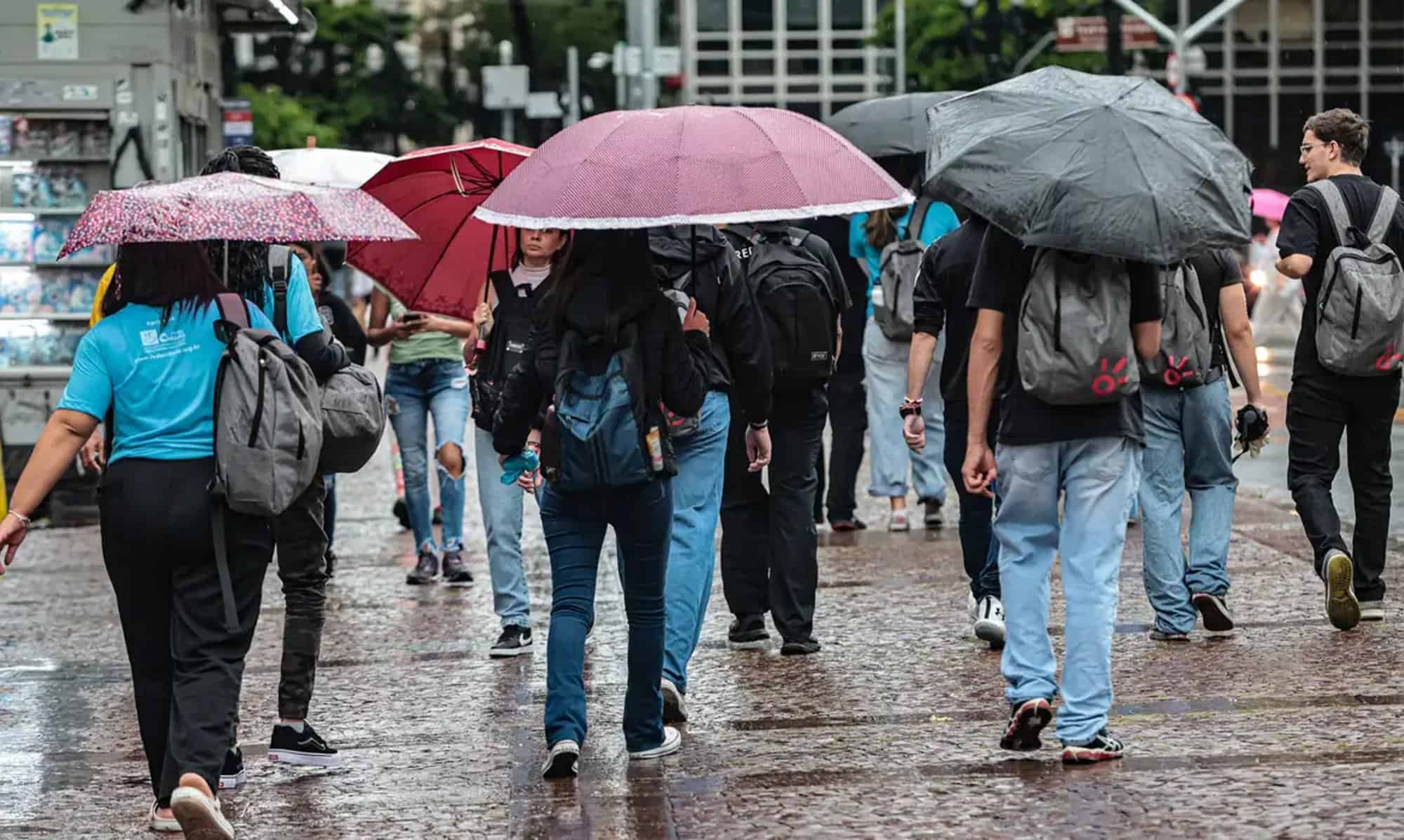 Frente fria leva chuva ao Norte e Nordeste e mantém frio no Sul e Sudeste - Imagem do artigo