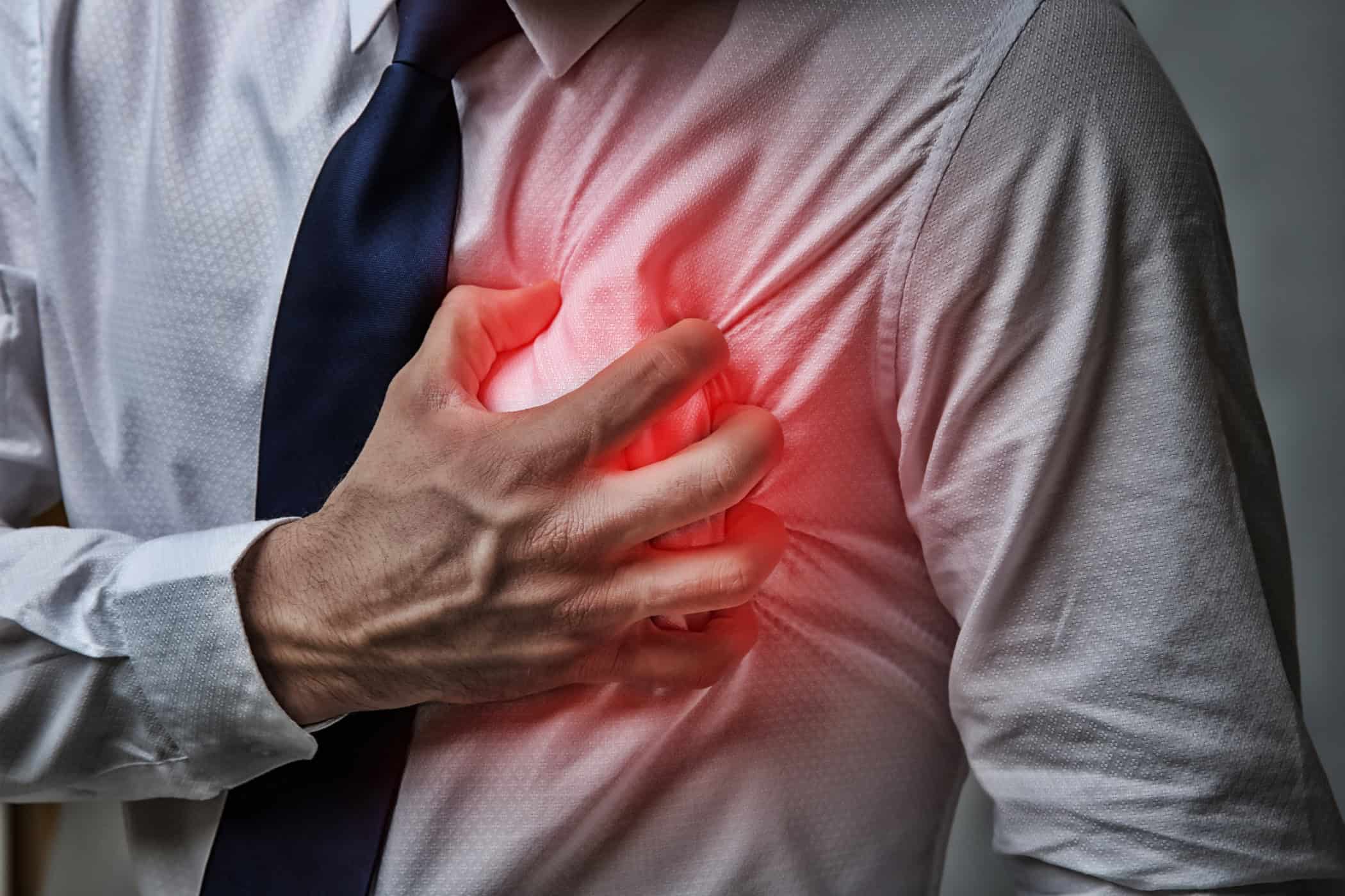 Gordura abdominal e no fígado aumenta risco de infarto independente do IMC, aponta pesquisa - Imagem do artigo