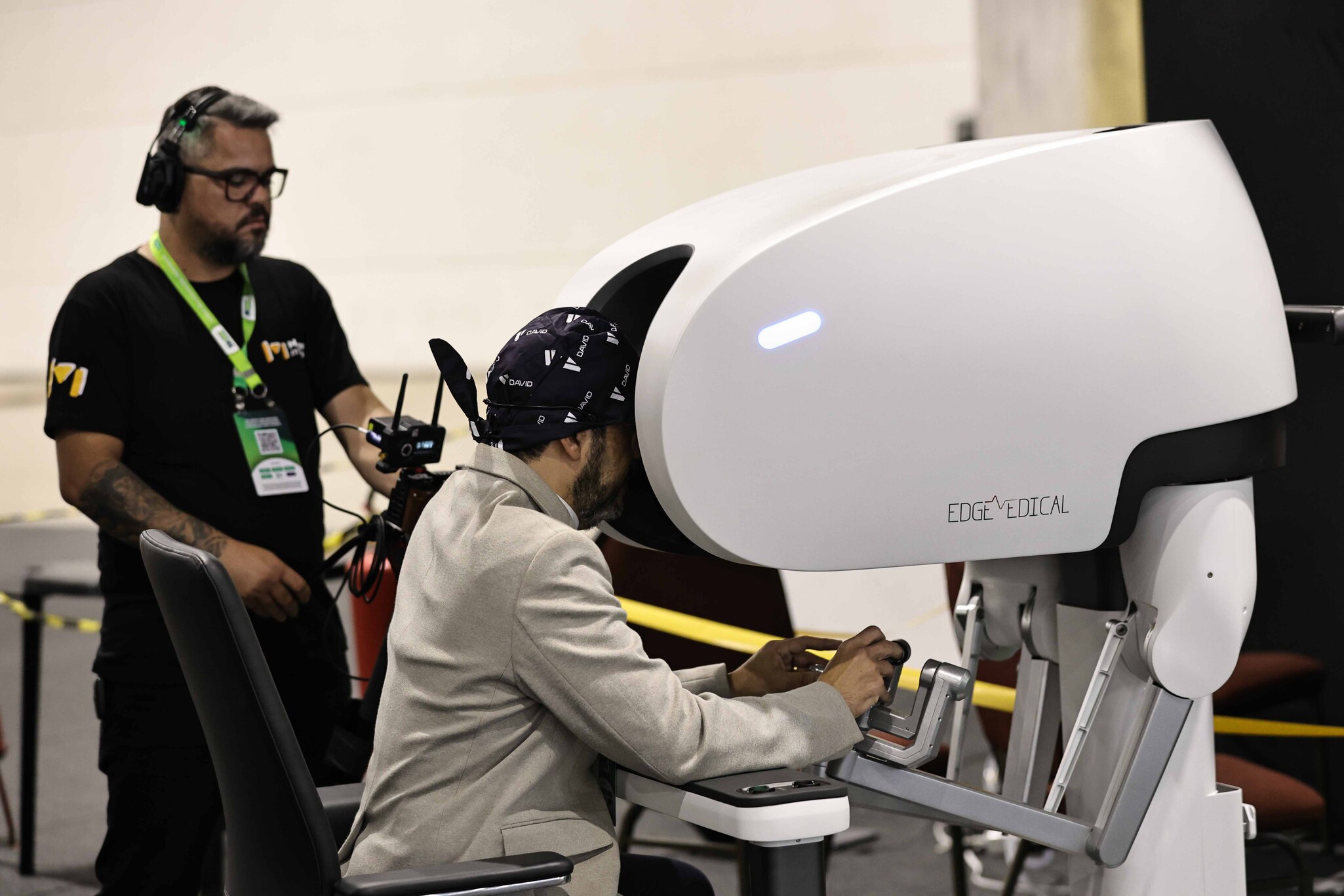 Telecirurgia robótica brasileira conecta João Pessoa a Curitiba usando internet comum - Imagem do artigo