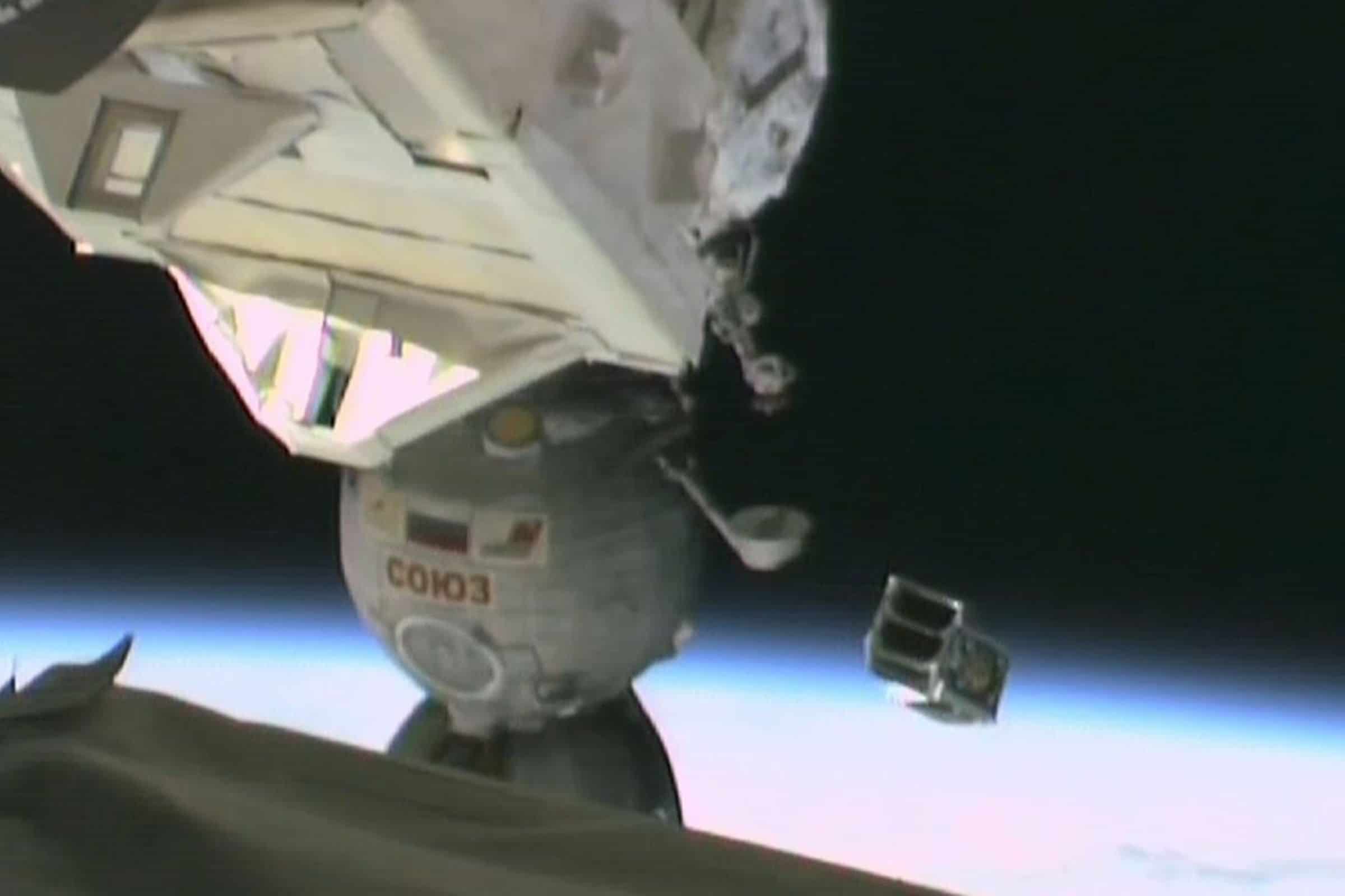 Japão libera trio de cubesats a partir da Estação Espacial Internacional - Imagem do artigo
