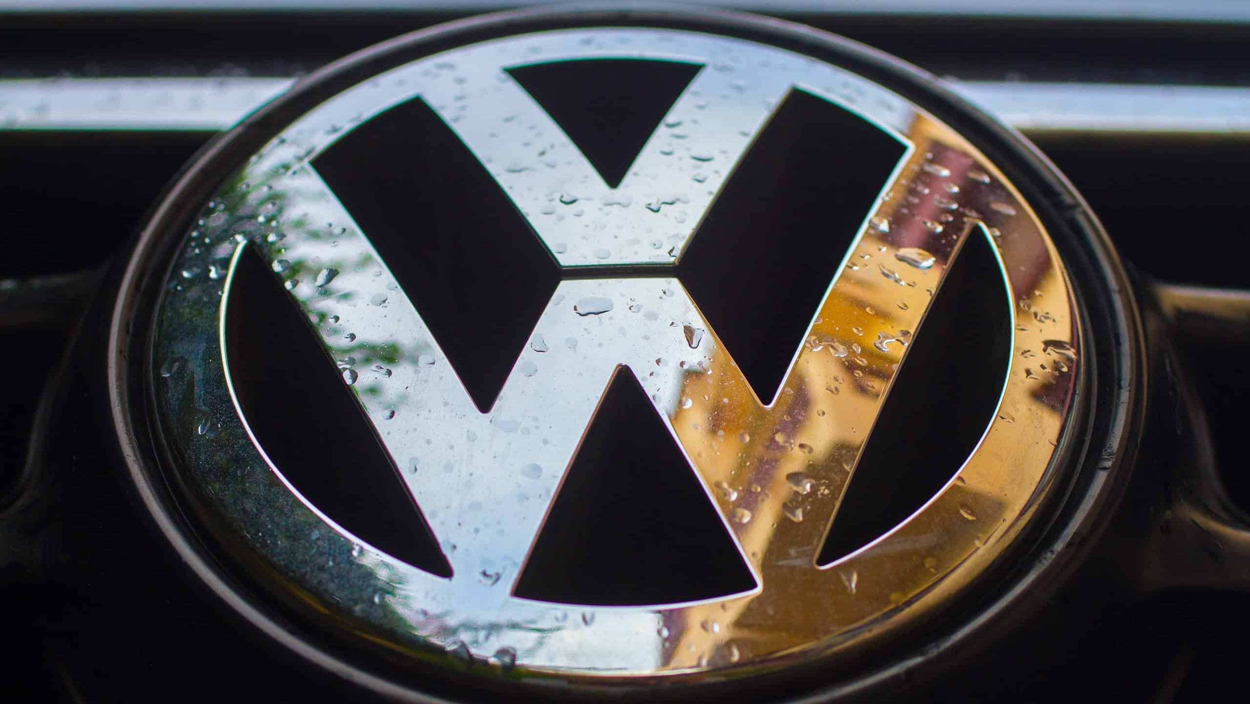 Volkswagen admite risco de escassez de chips e cogita pausa na produção - Imagem do artigo