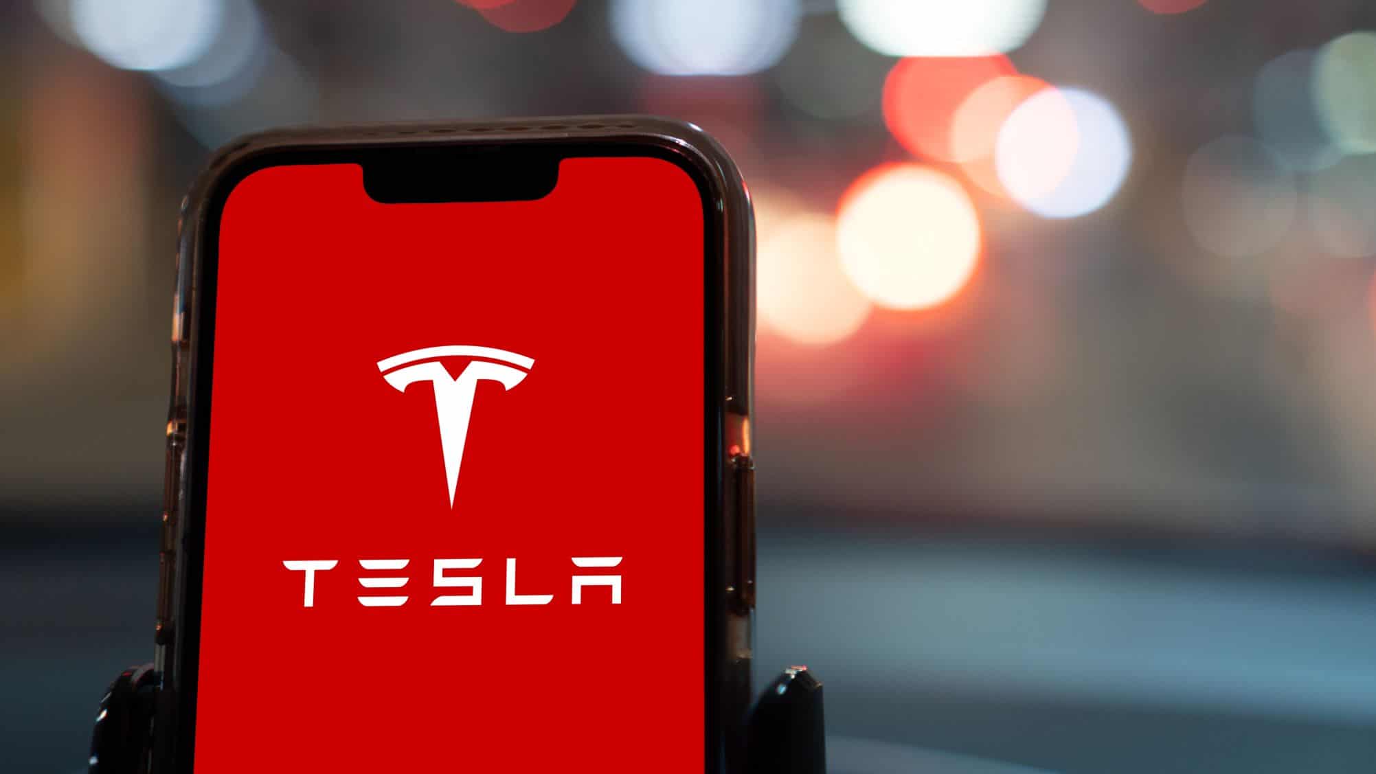 Tesla alcança receita recorde de US$ 28,1 bi, mas lucro decepciona Wall Street - Imagem do artigo
