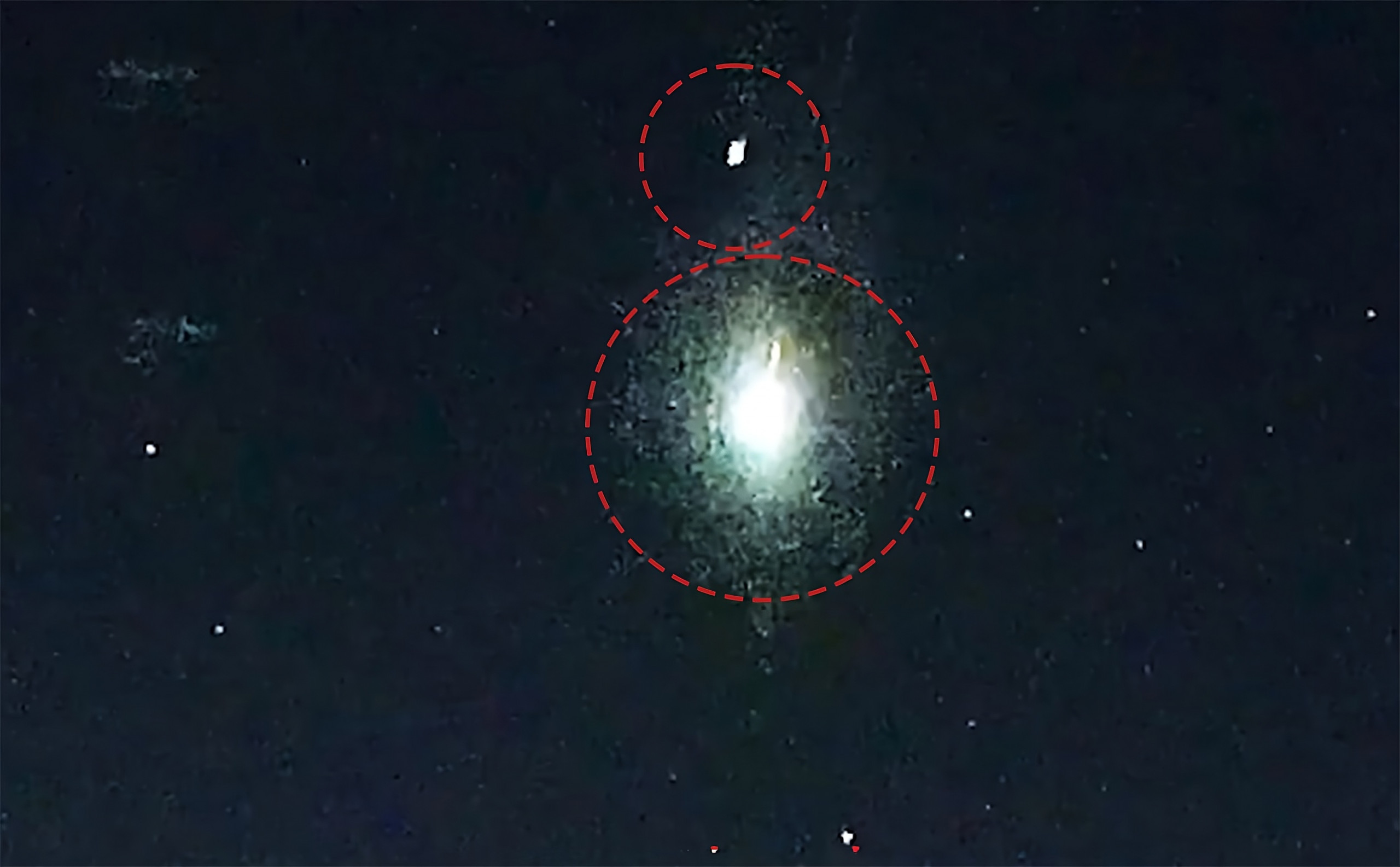 Reflexo em câmeras explica meteoros “gêmeos” vistos durante a chuva Oriônidas - Imagem do artigo