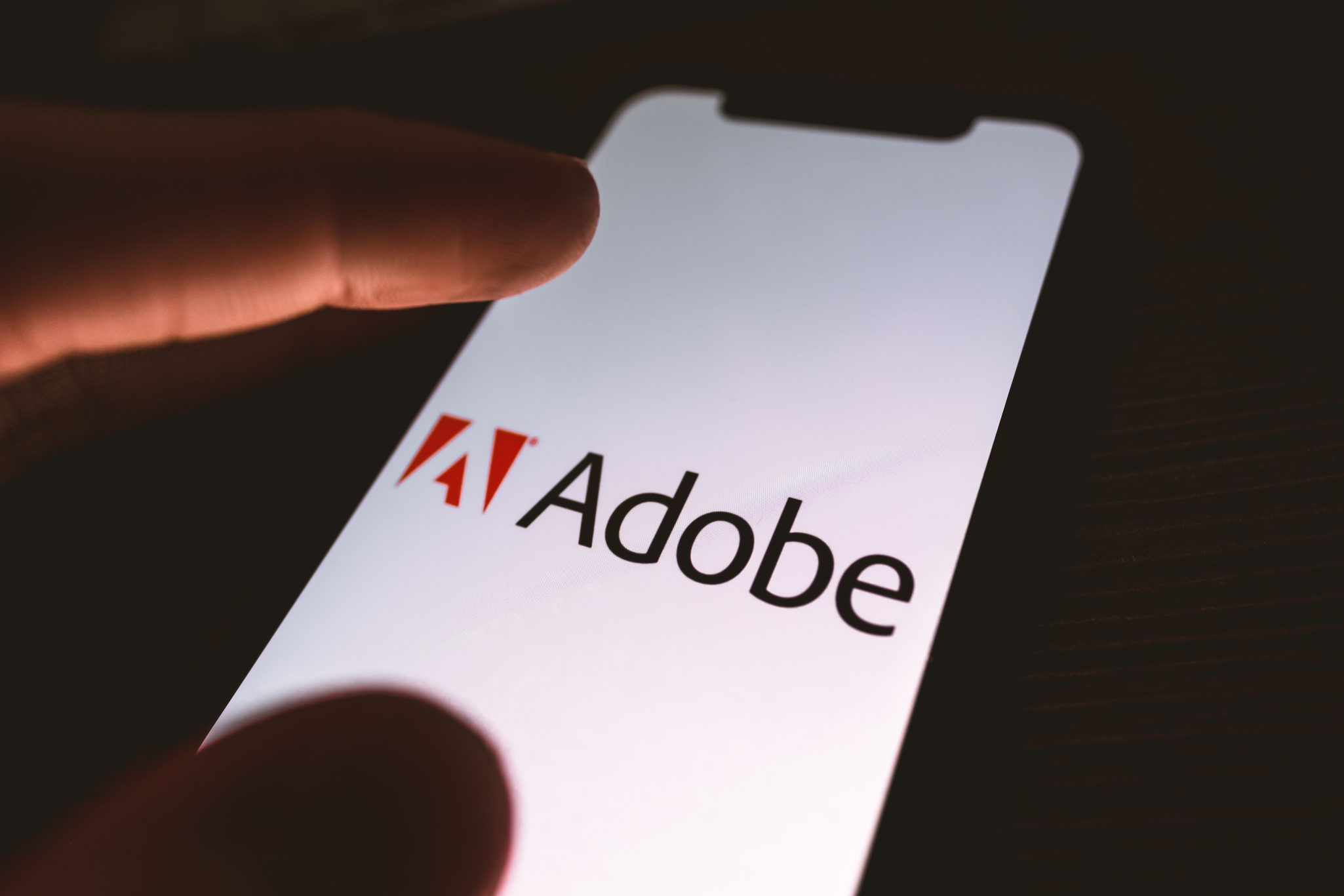 Malware que se passa por Adobe instala trojan DCRat em países andinos - Imagem do artigo
