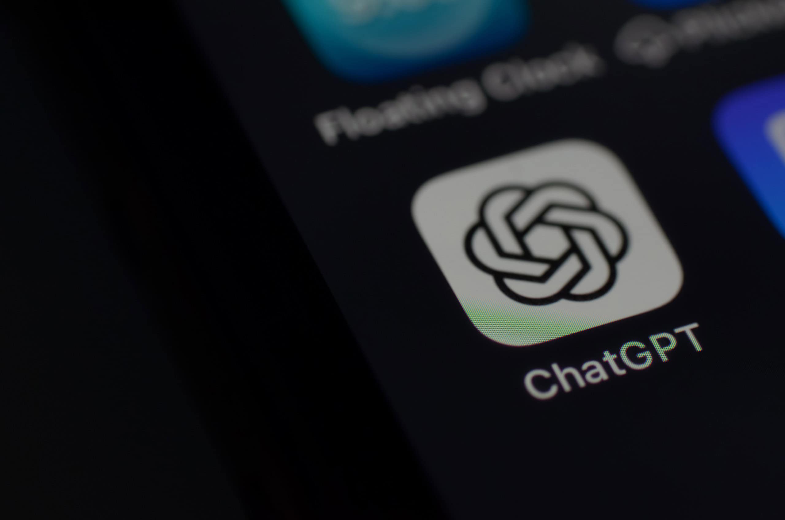 Navegador Atlas do ChatGPT levanta alertas de privacidade; pane na AWS também entra em debate jurídico - Imagem do artigo
