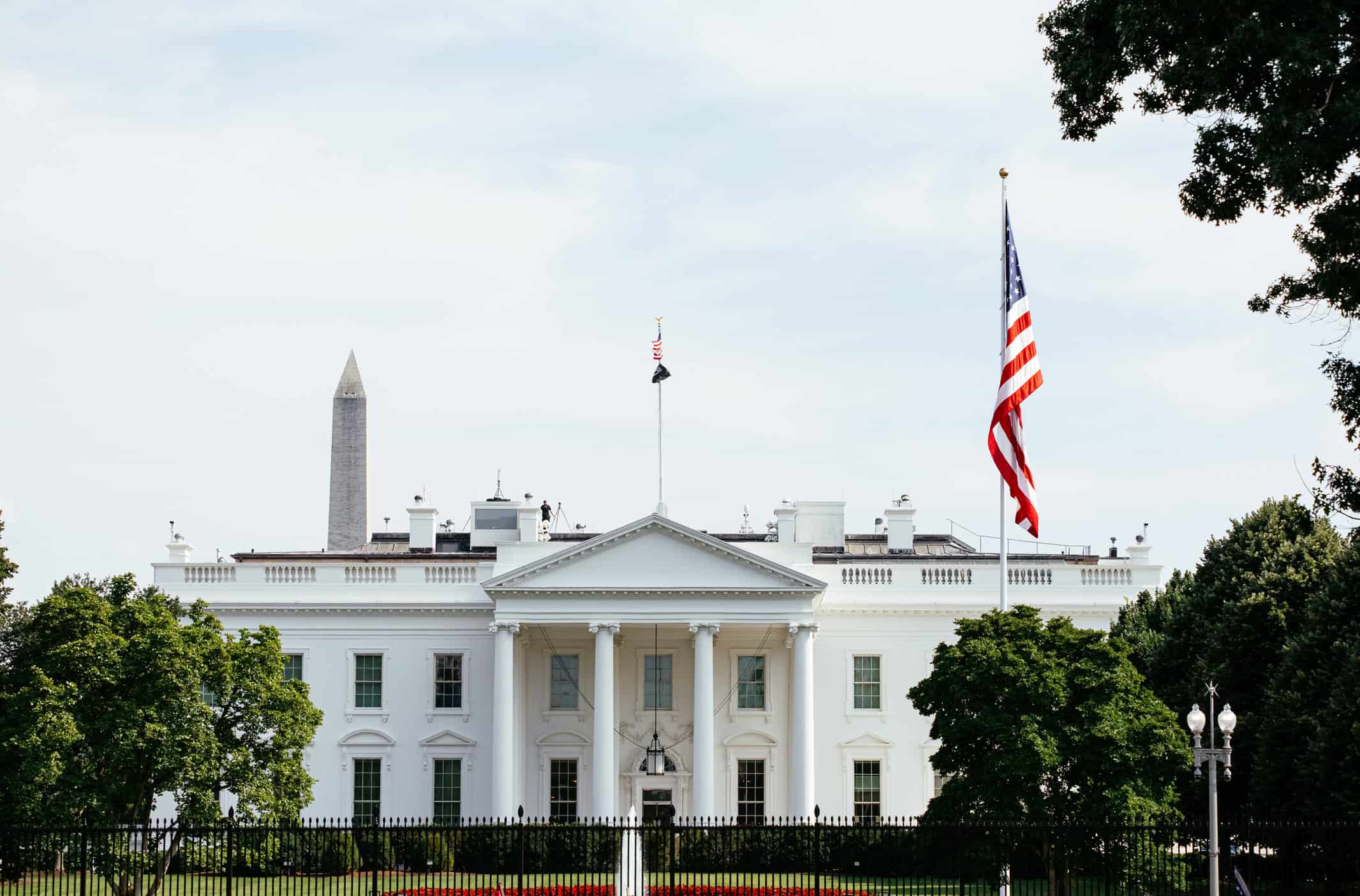 Gigantes de tecnologia bancam reforma de US$ 250 milhões na Casa Branca durante paralisação do governo - Imagem do artigo