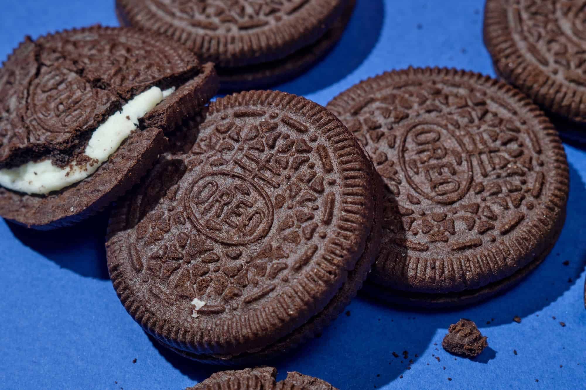 Mondelez aposta em IA generativa para cortar até 50% dos gastos com publicidade - Imagem do artigo