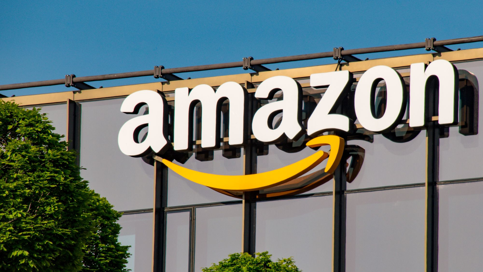 Amazon anuncia corte de 14 mil cargos corporativos e prioriza projetos de IA - Imagem do artigo