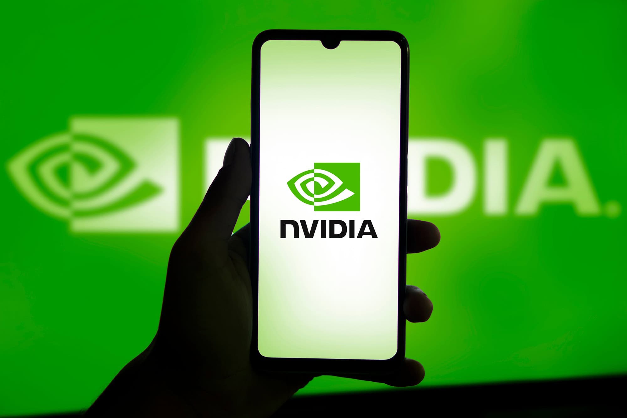 Nvidia ultrapassa US$ 5 trilhões em valor de mercado e estabelece novo recorde - Imagem do artigo