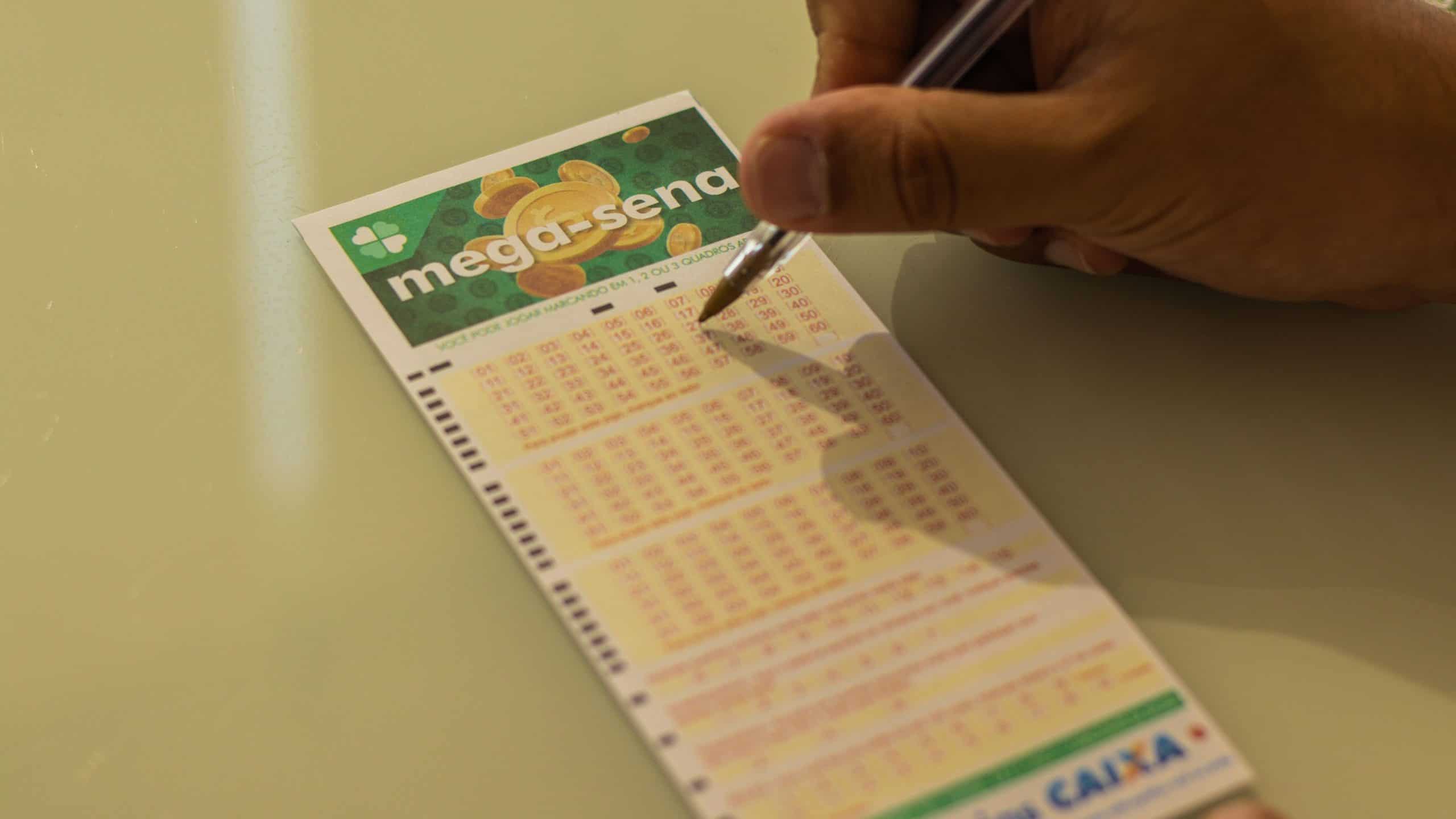 Caixa altera horário dos sorteios da Mega-Sena para 21h a partir de 3 de novembro - Imagem do artigo