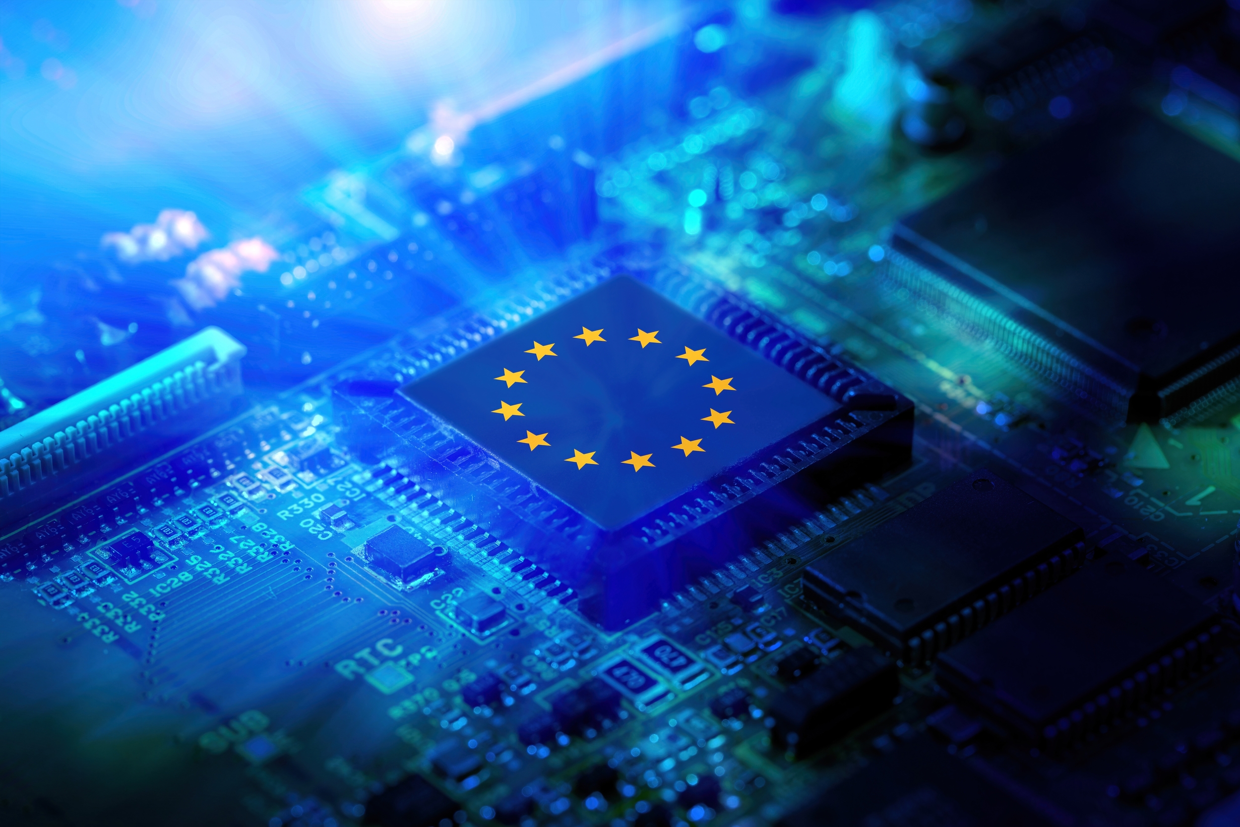 União Europeia quer obrigar gigantes da tecnologia a reforçar combate a ameaças híbridas - Imagem do artigo