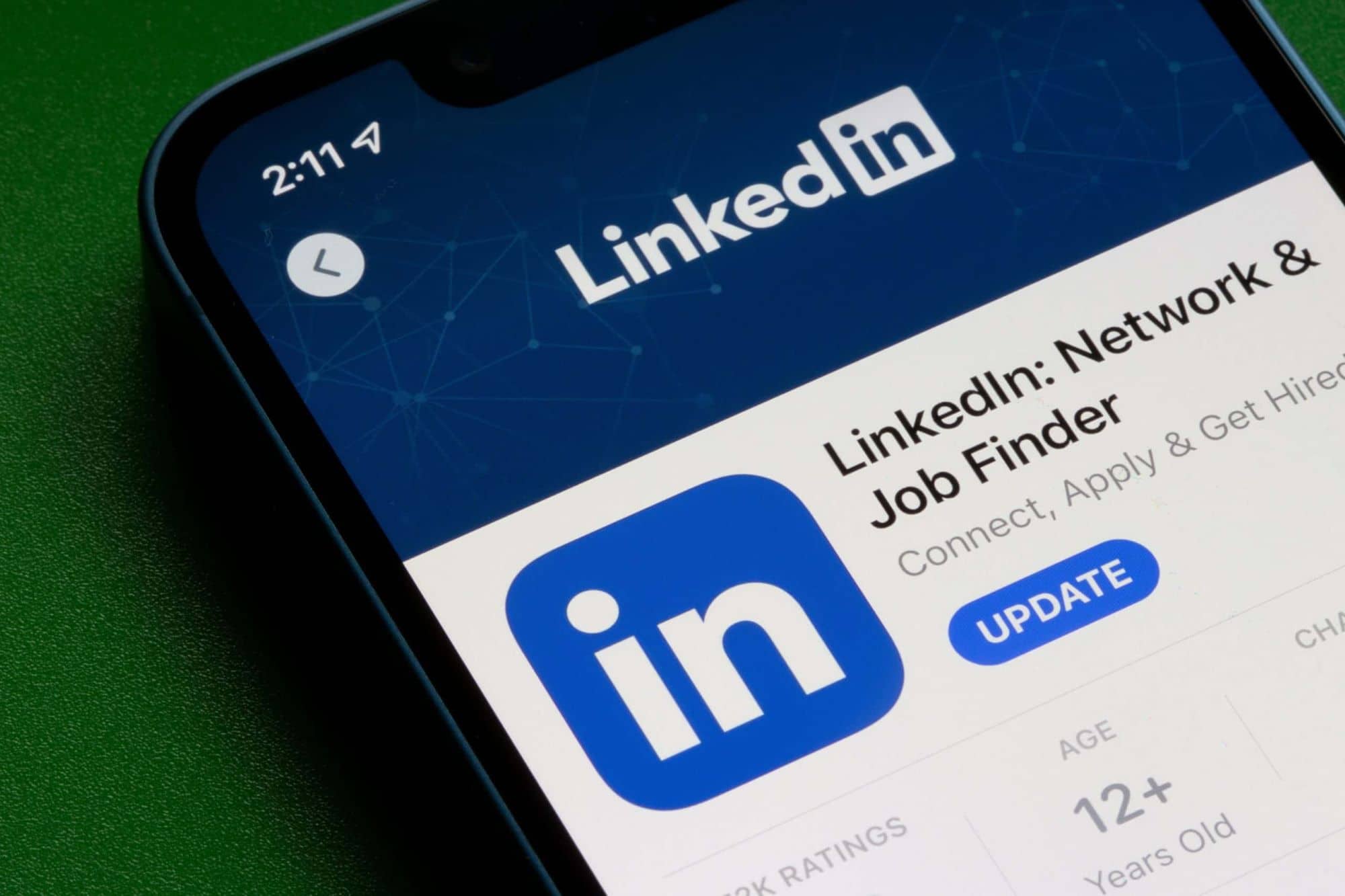 Campanha de phishing explora LinkedIn e login falso da Microsoft para roubar contas corporativas - Imagem do artigo