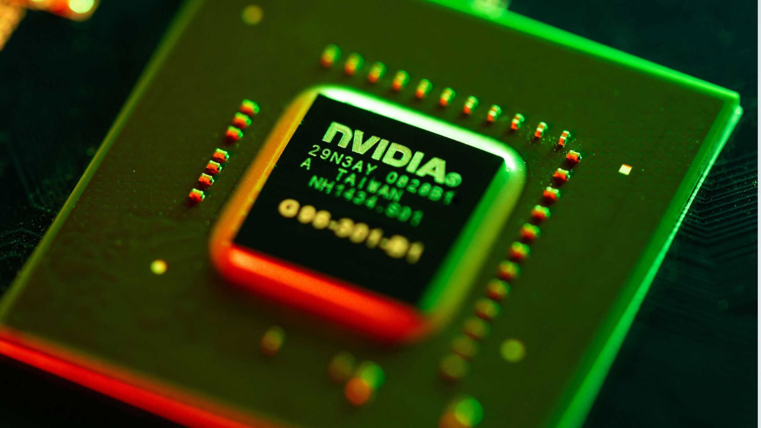 Mudança da Nvidia para LPDDR pode dobrar preços de memória de servidor até 2026, indica estudo - Imagem do artigo