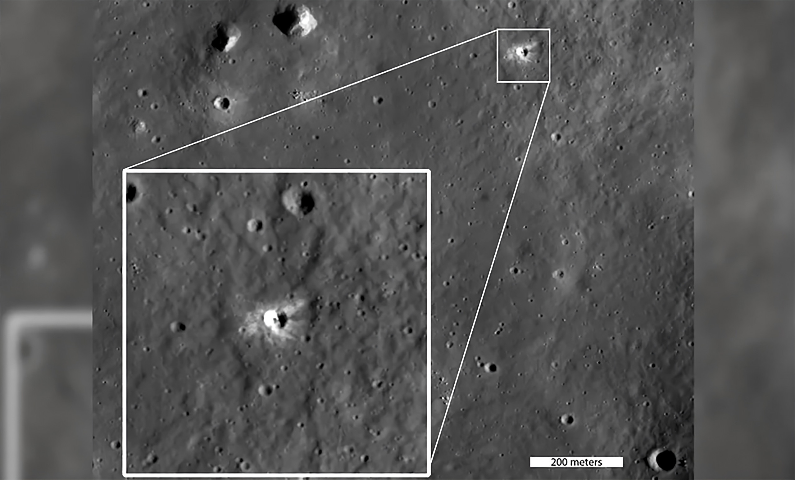 NASA identifica cratera de 22 m recém-formada na Lua, apelidada de “sarda lunar” - Imagem do artigo