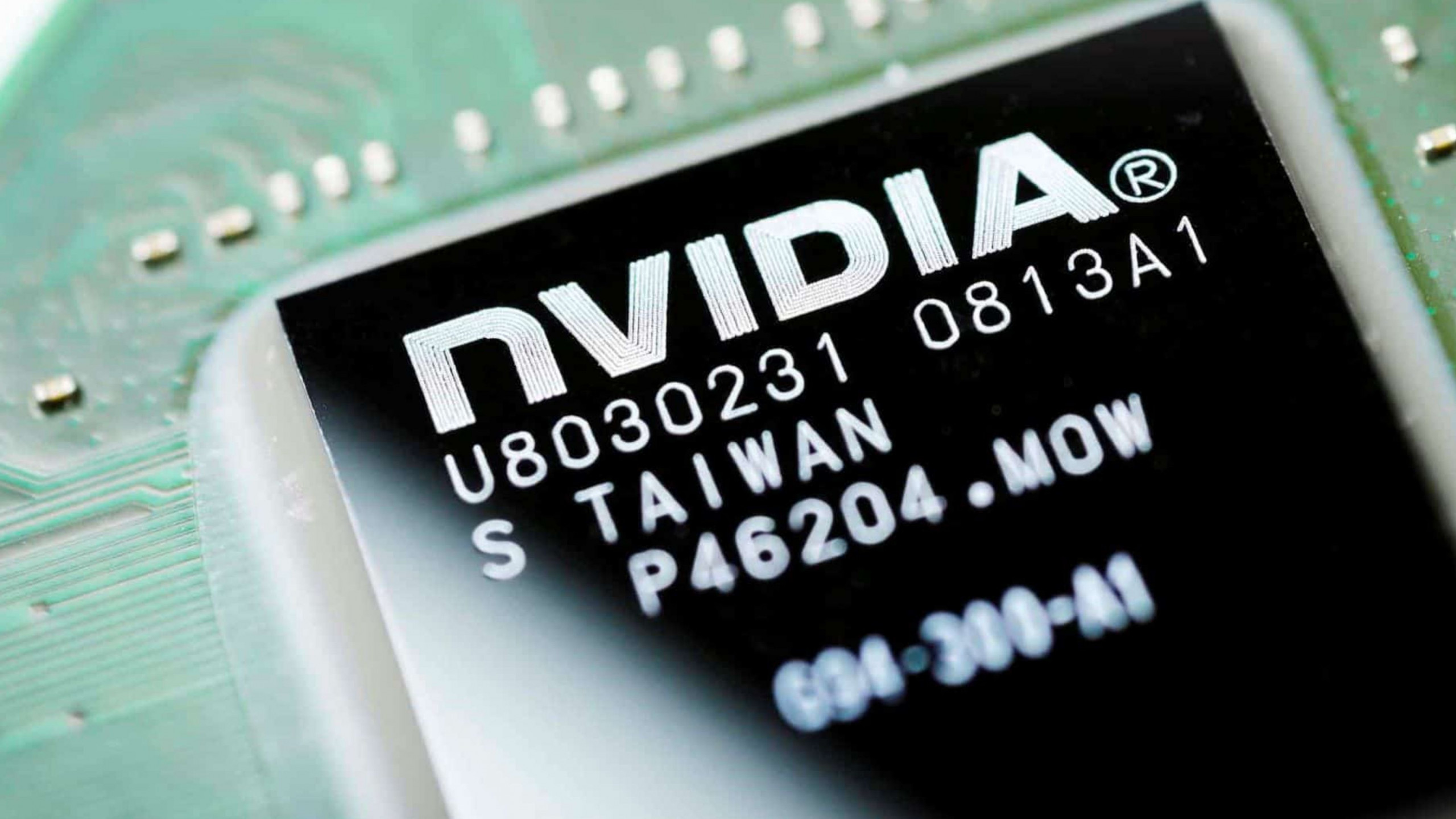 Casa Branca pressiona Congresso a barrar projeto que limita exportações da Nvidia - Imagem do artigo