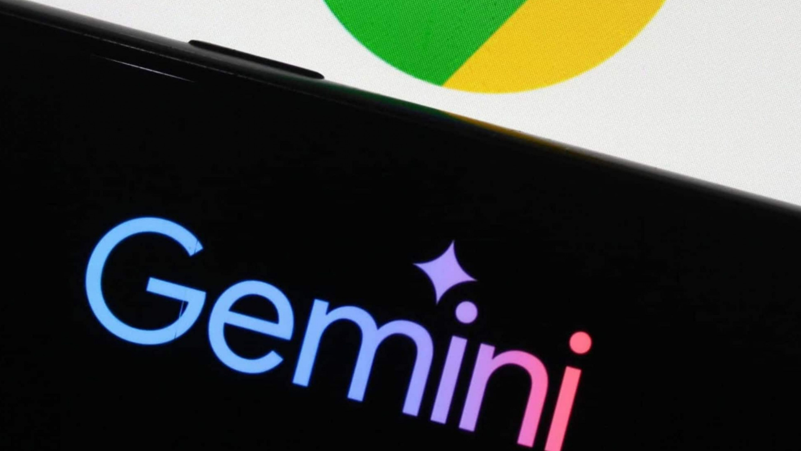 Google integra ao Gemini recurso para identificar imagens produzidas por inteligência artificial - Imagem do artigo