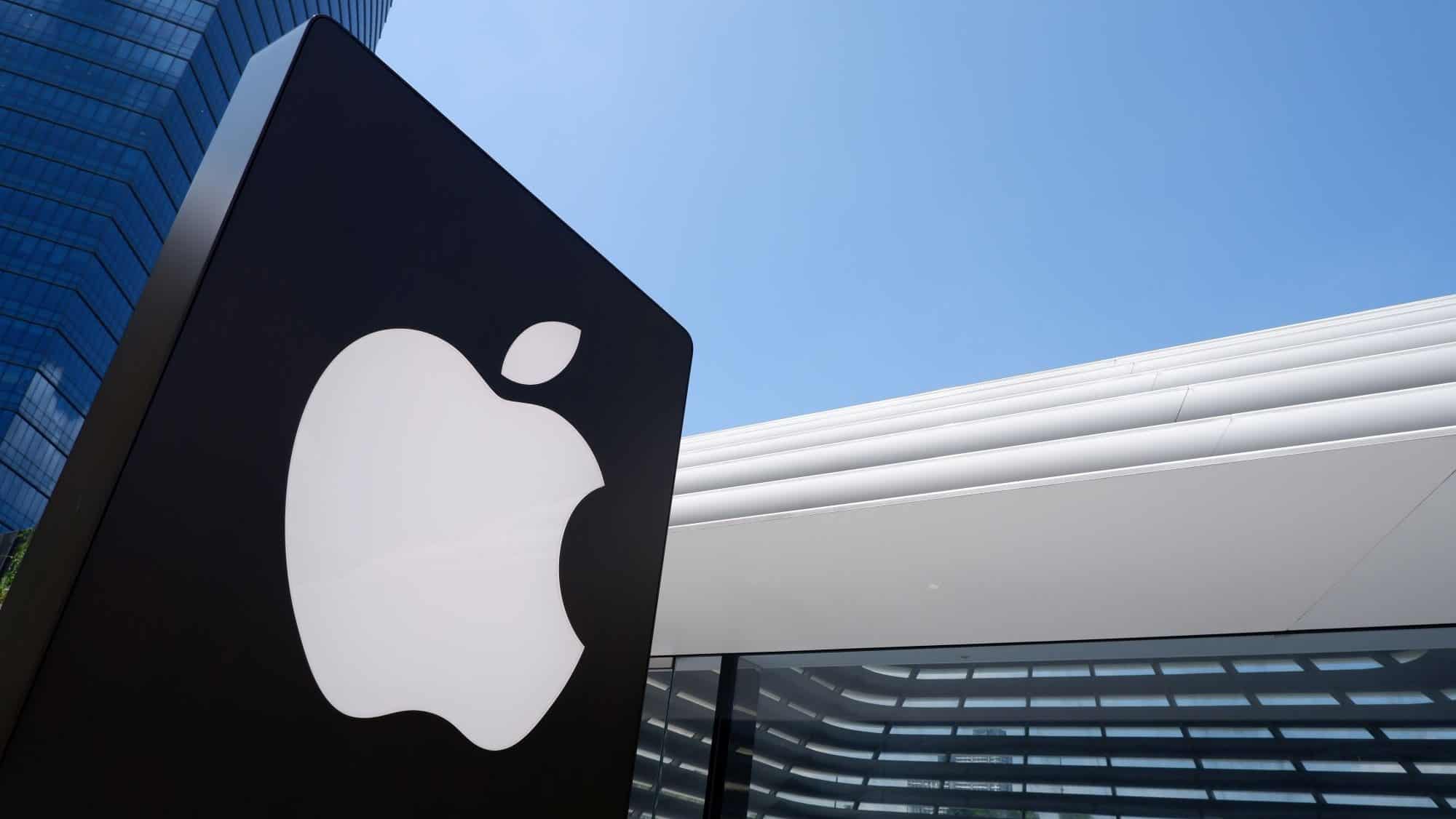 Apple corta dezenas de postos na divisão de vendas em movimento raro de reestruturação - Imagem do artigo