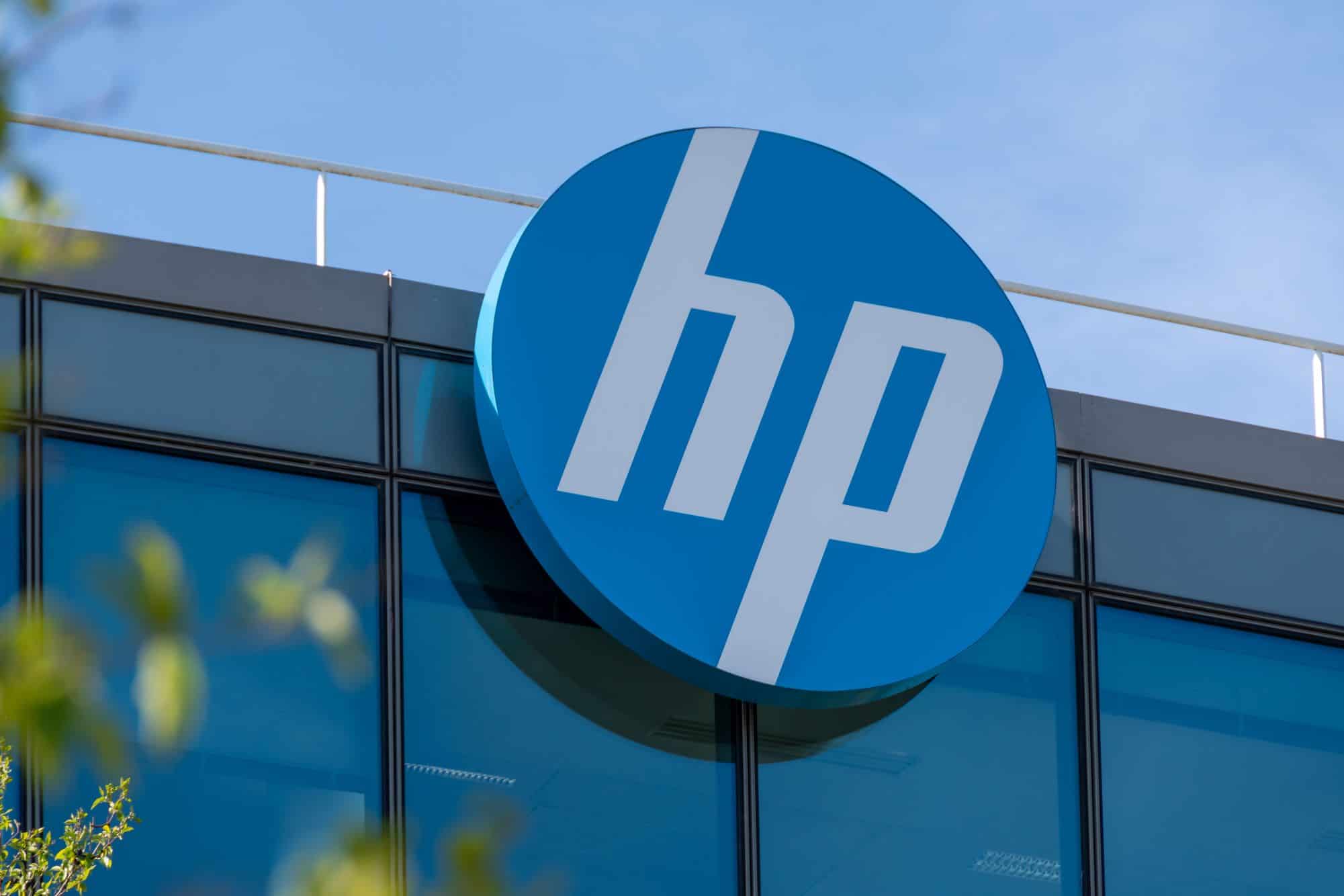 HP vai cortar até 6 mil empregos até 2028 para ampliar uso de inteligência artificial - Imagem do artigo