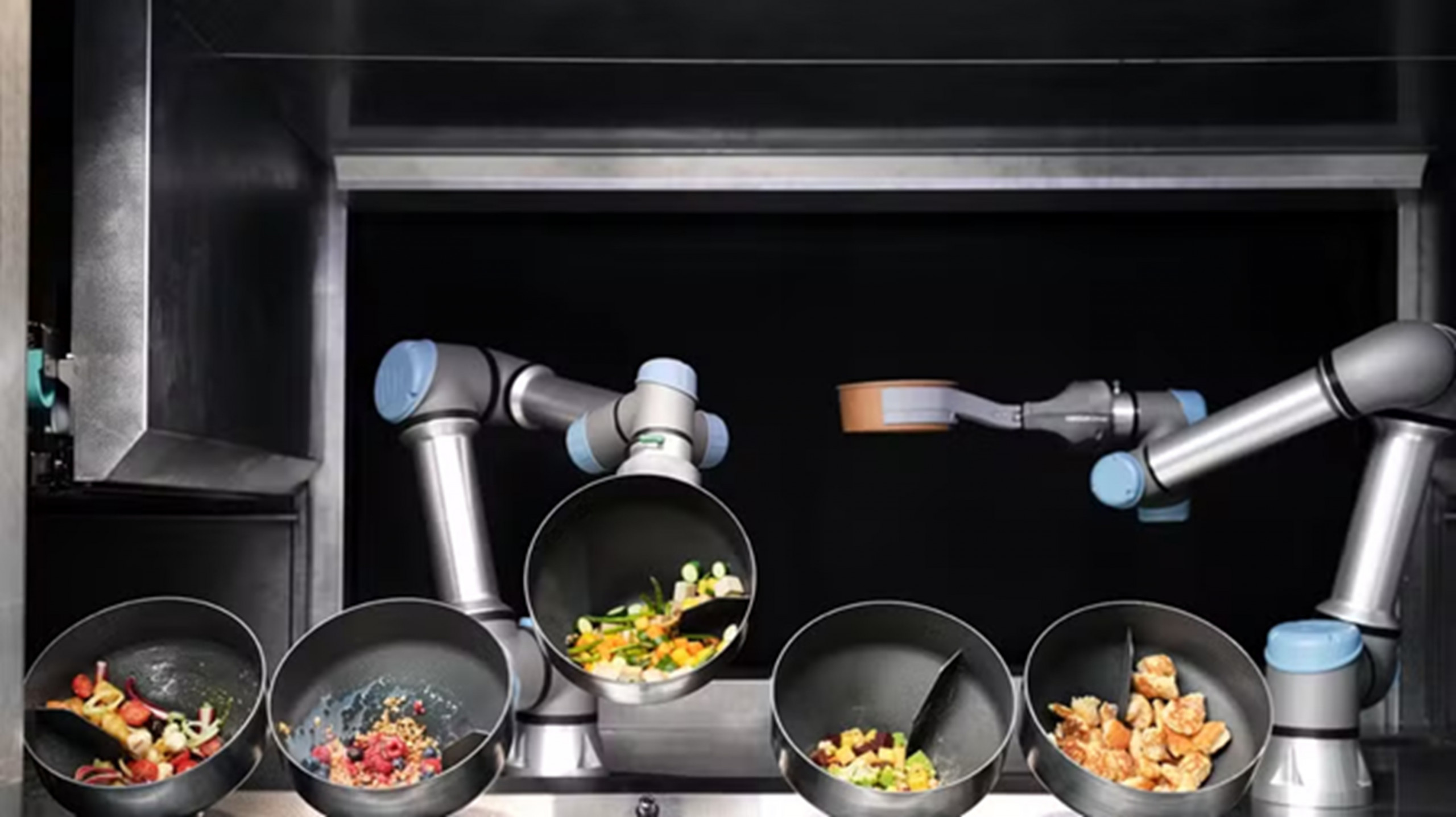Robô alemão prepara refeição em 4 minutos, serve cliente e lava a louça - Imagem do artigo