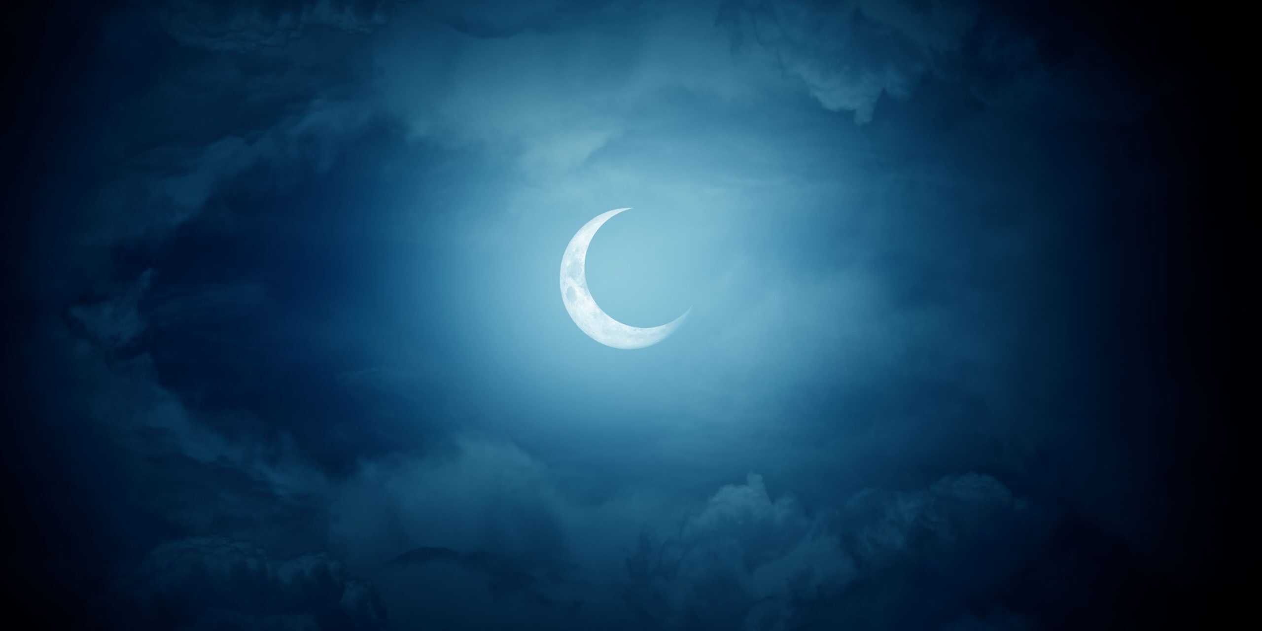 Lua Crescente domina o céu nesta segunda-feira, 1º de dezembro de 2025 - Imagem do artigo