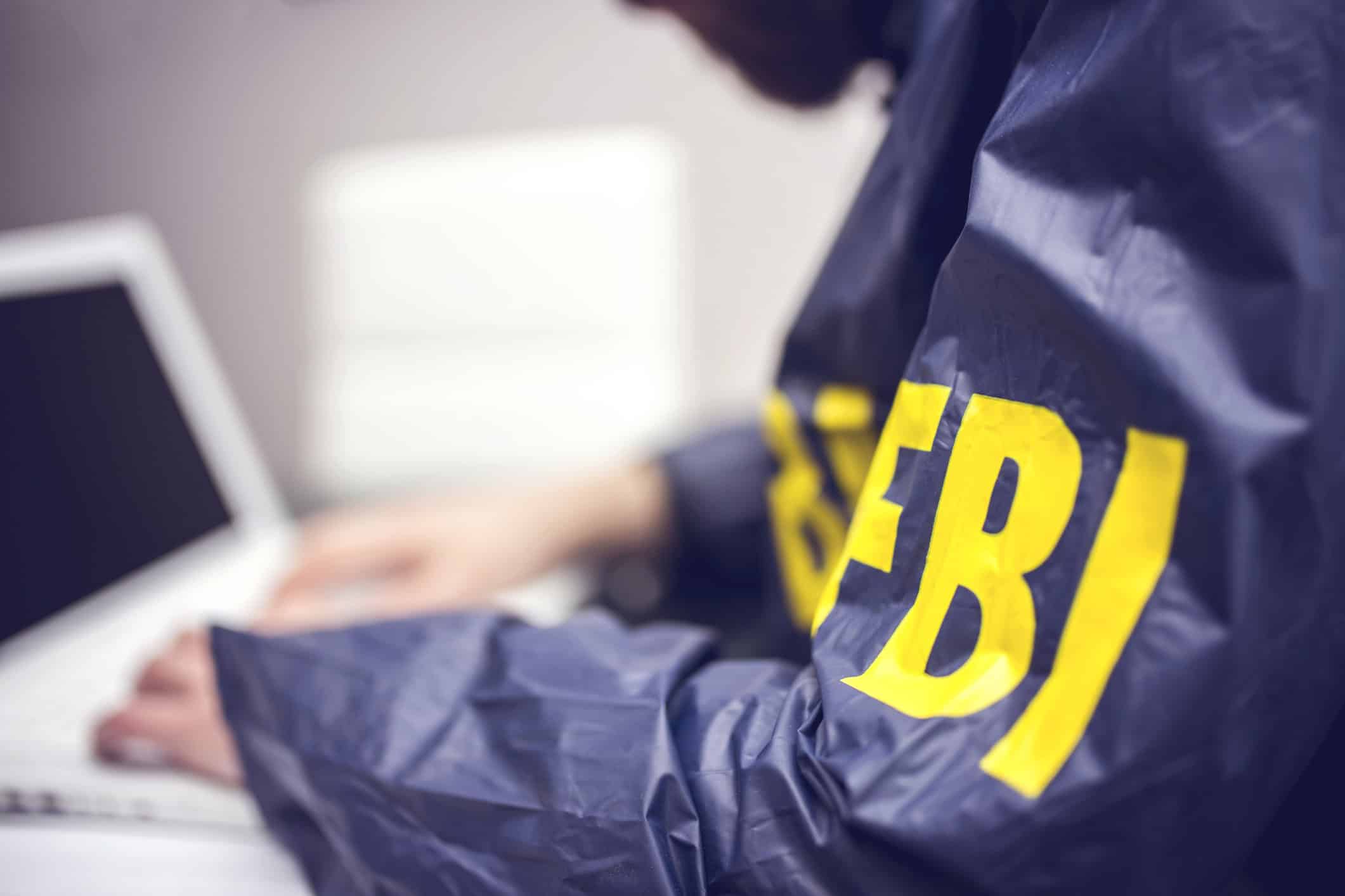 FBI alerta para uso de fotos manipuladas em golpes de sequestro virtual - Imagem do artigo