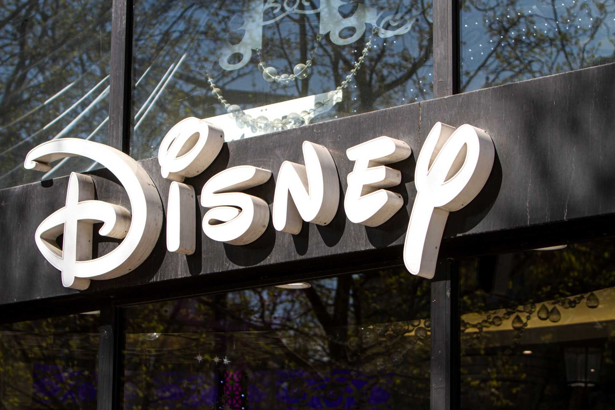 Disney envia notificação ao Google por uso de obras protegidas em treinamento de IA - Imagem do artigo