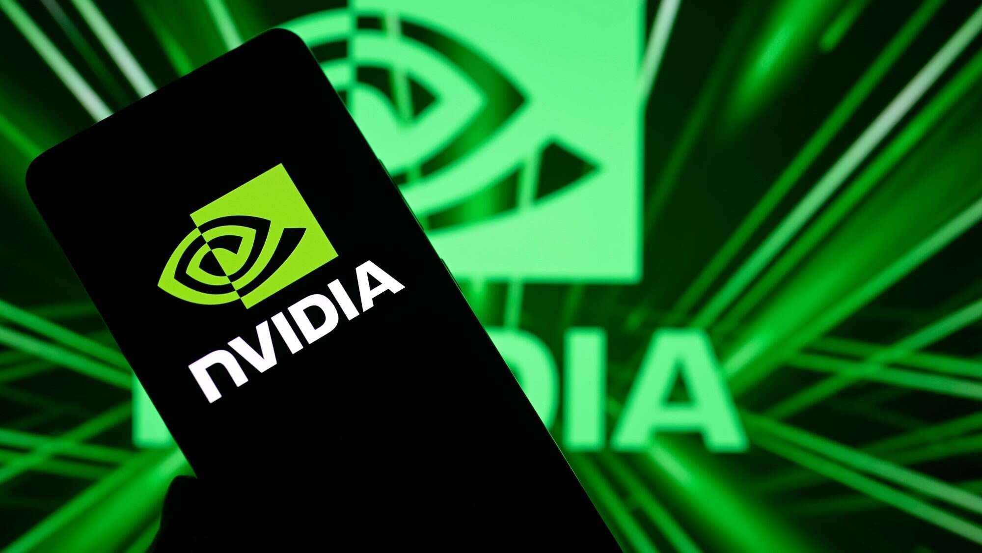 Nvidia reforça presença em código aberto ao adquirir SchedMD e lançar modelos Nemotron 3 - Imagem do artigo