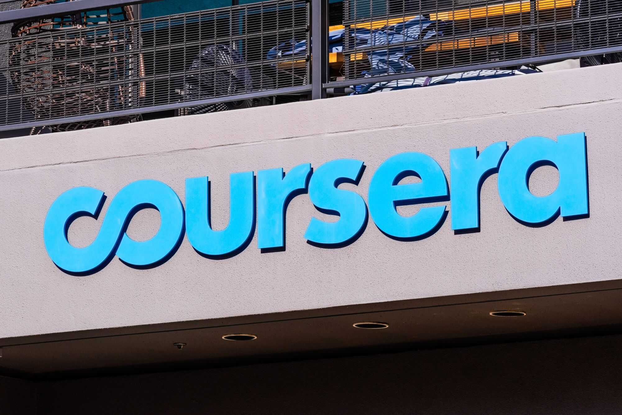 Coursera anuncia fusão com Udemy em operação de US$ 2,5 bilhões - Imagem do artigo