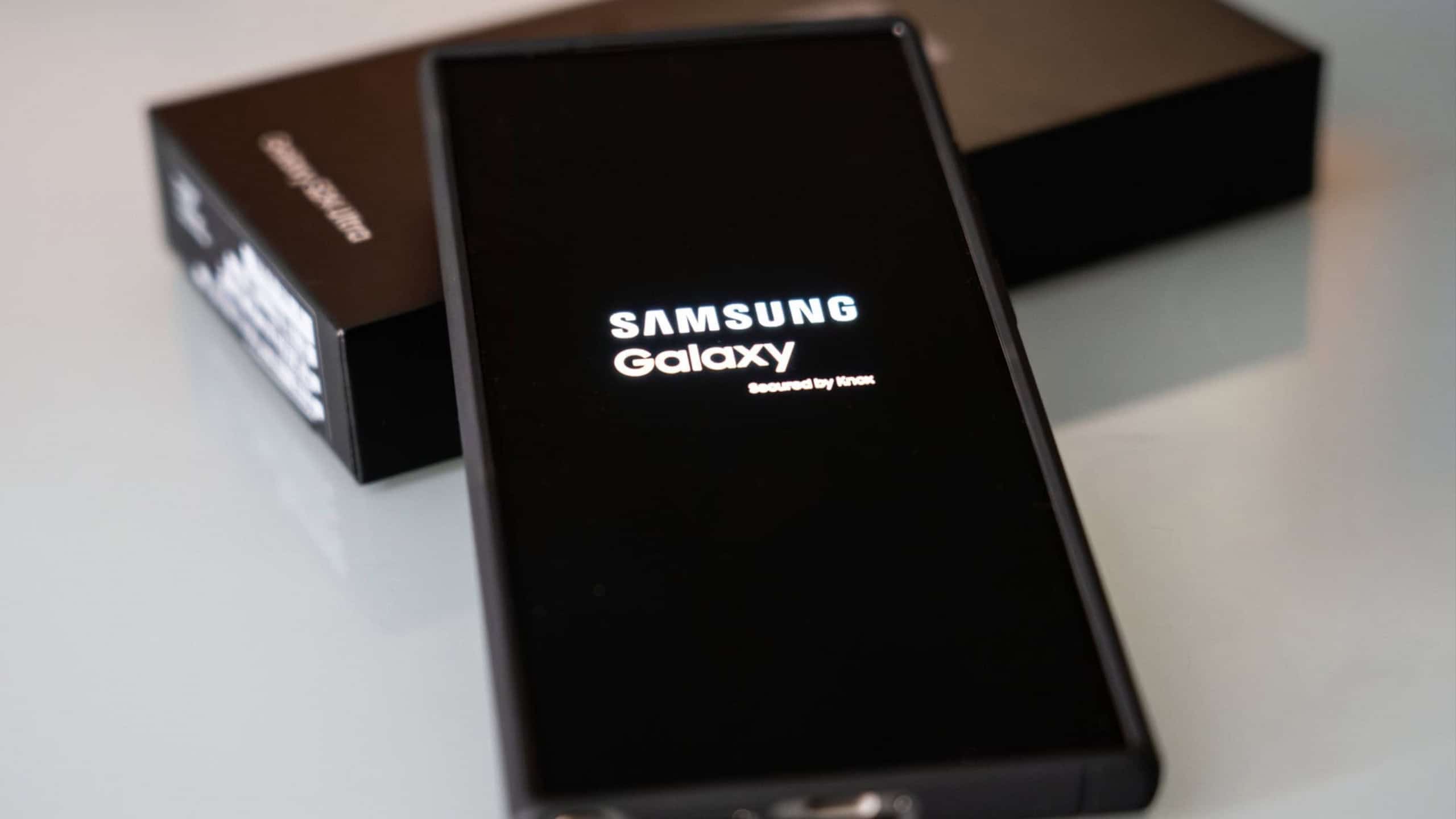 Samsung avalia manter lançamento do Galaxy S26 para fevereiro de 2026, apontam rumores - Imagem do artigo
