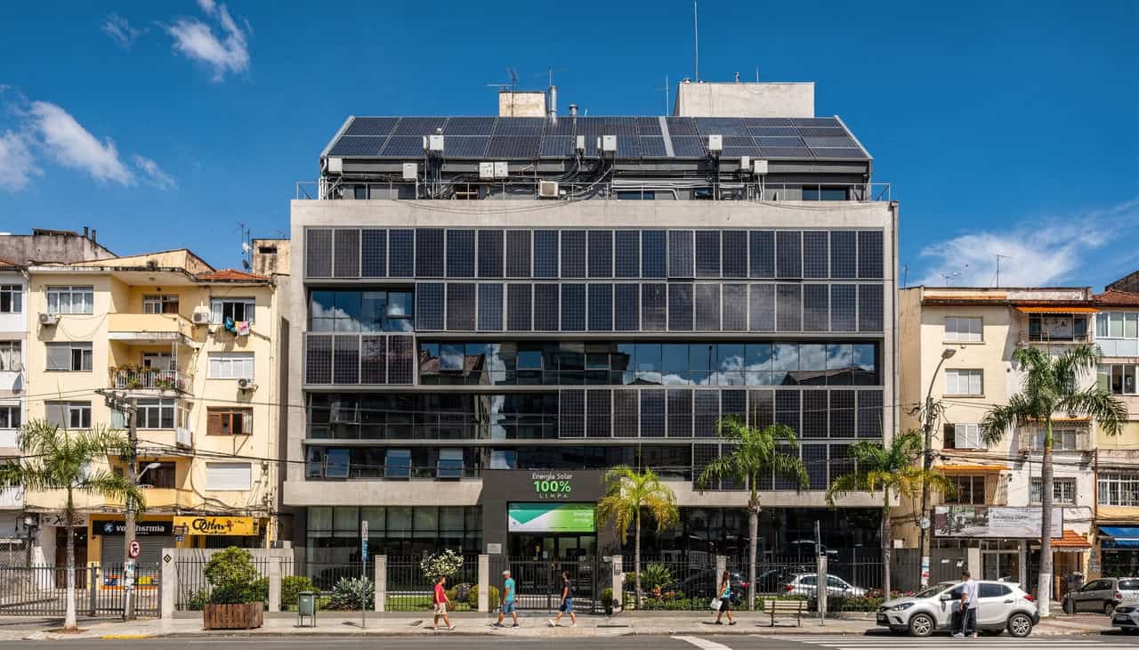 Edifícios que geram a própria energia avançam em cidades brasileiras - Imagem do artigo