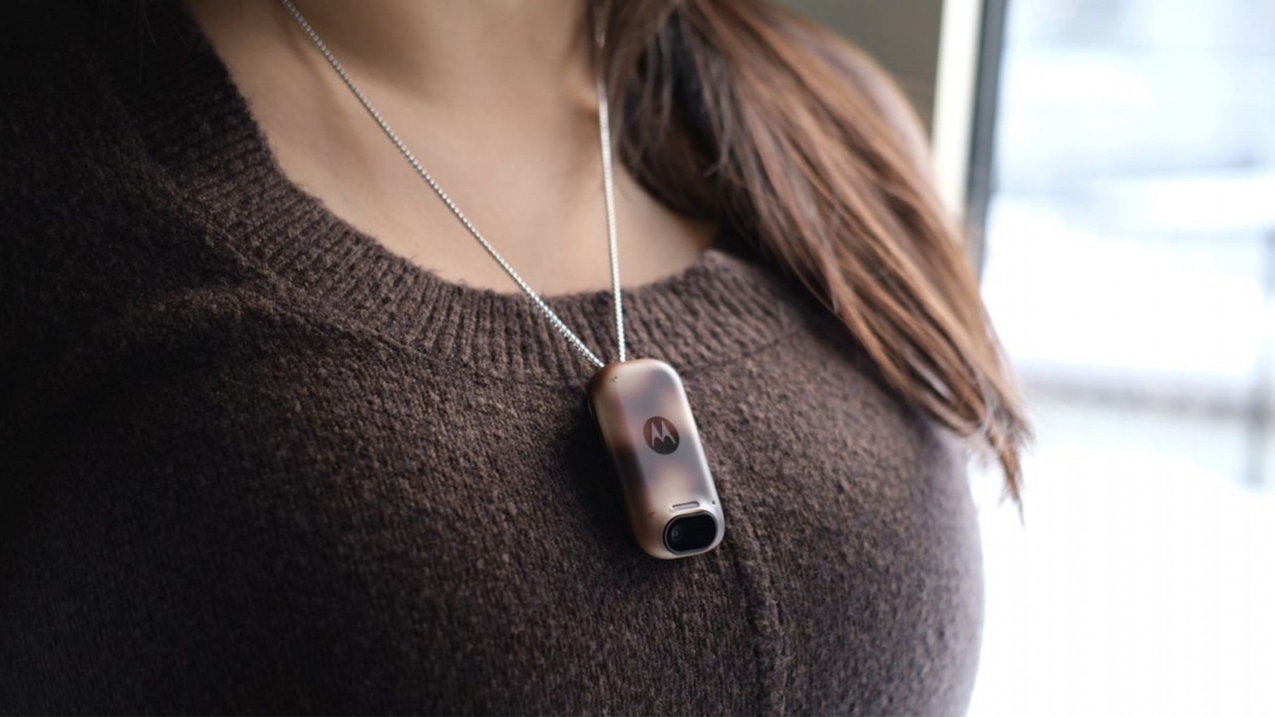 Motorola exibe Project Maxwell, broche com inteligência artificial na CES 2026 - Imagem do artigo