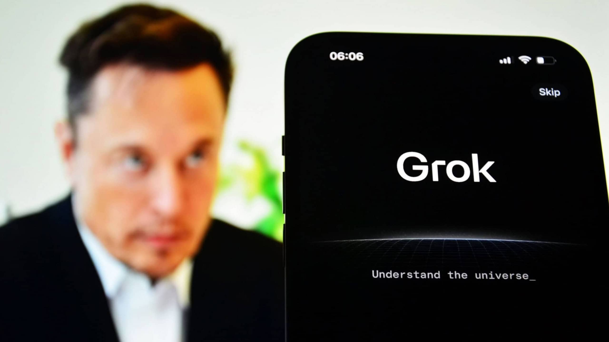 Influencer processa xAI após usuários do Grok criarem nudes falsos dela quando menor de idade - Imagem do artigo