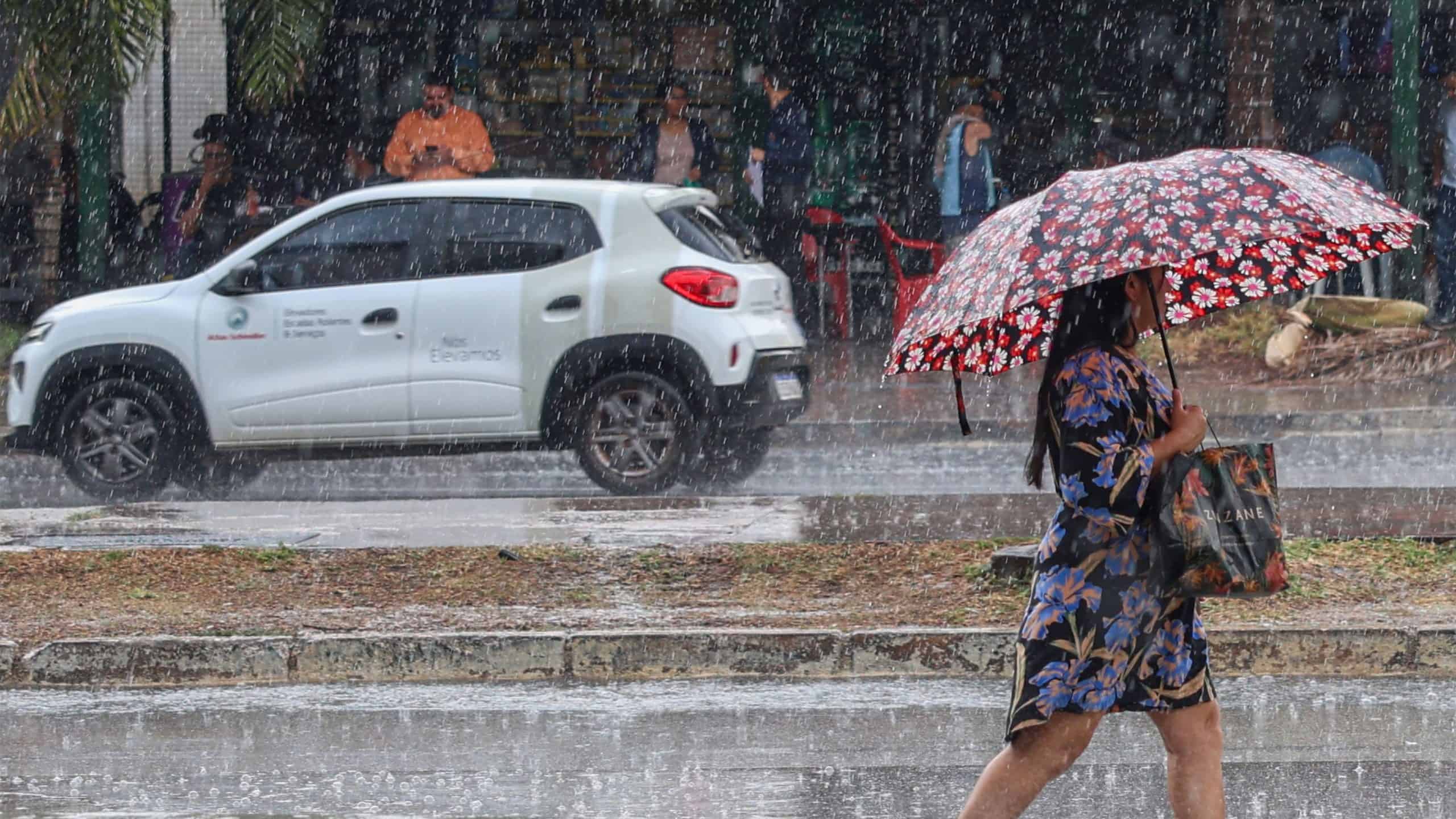 Frente fria encerra calor e inaugura sequência de temporais no país - Imagem do artigo
