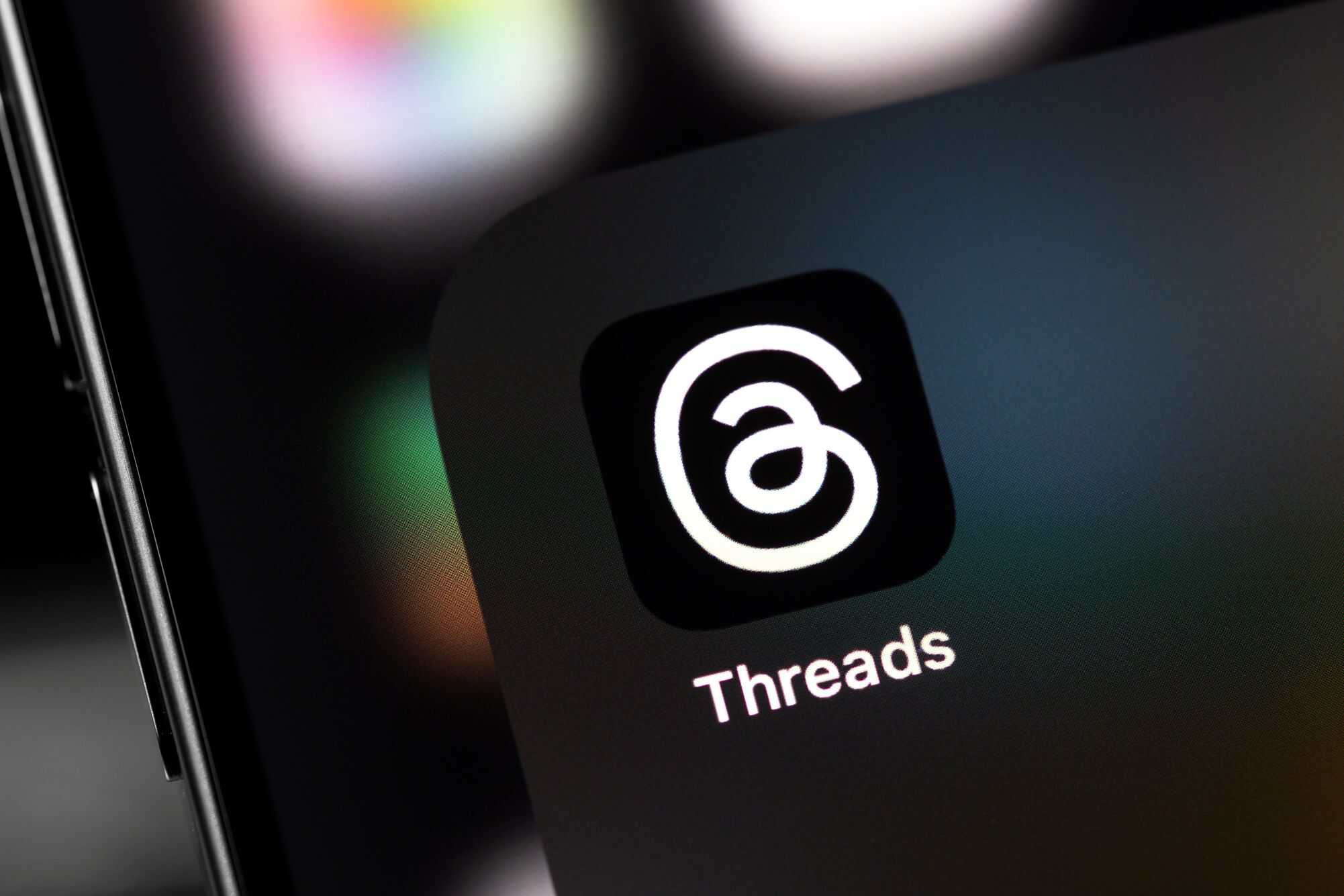 Threads ultrapassa X em usuários diários de dispositivos móveis, aponta estudo - Imagem do artigo